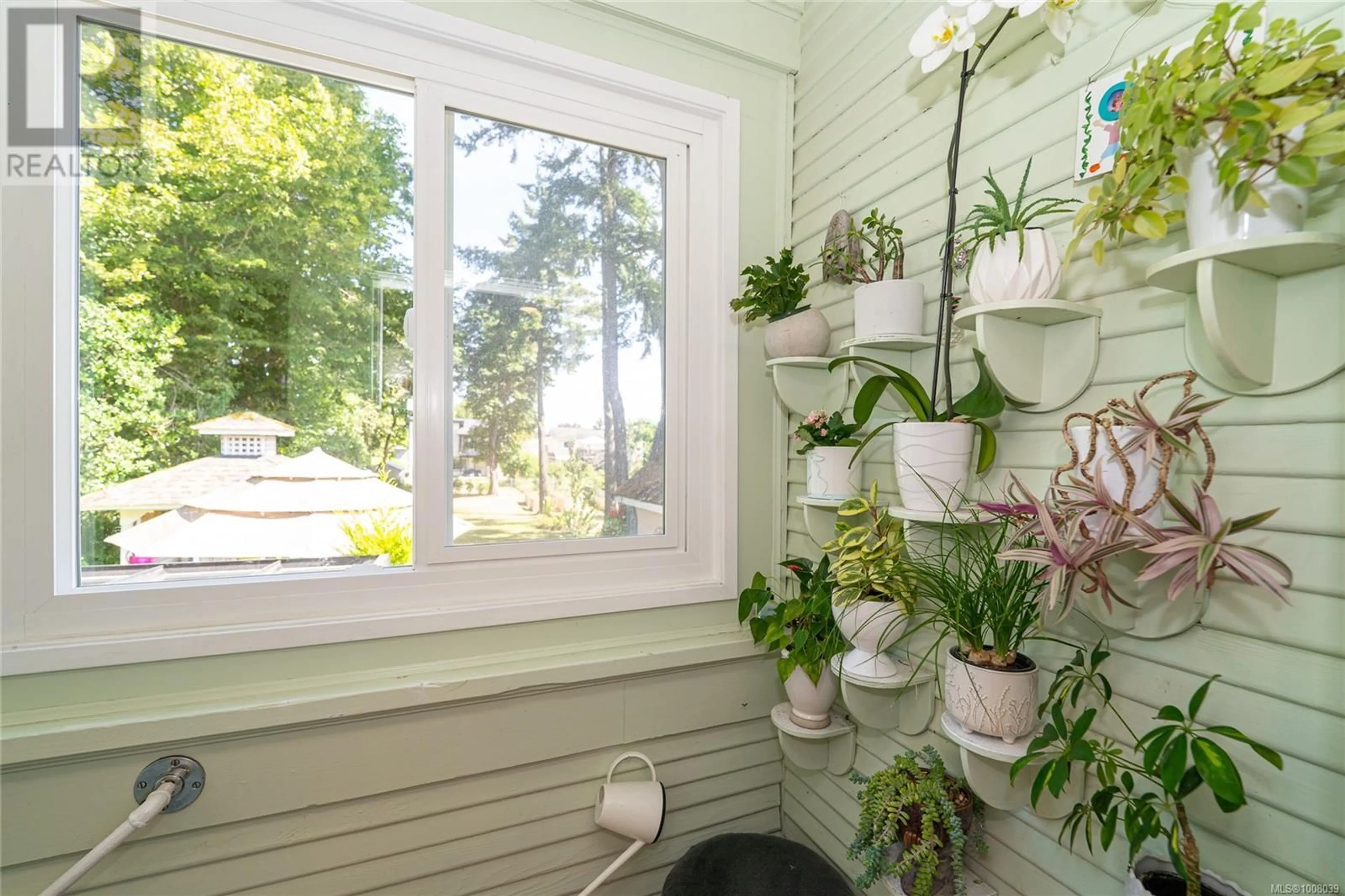 Unknown for 3275 WASCANA STREET, Saanich British Columbia V8Z3T7