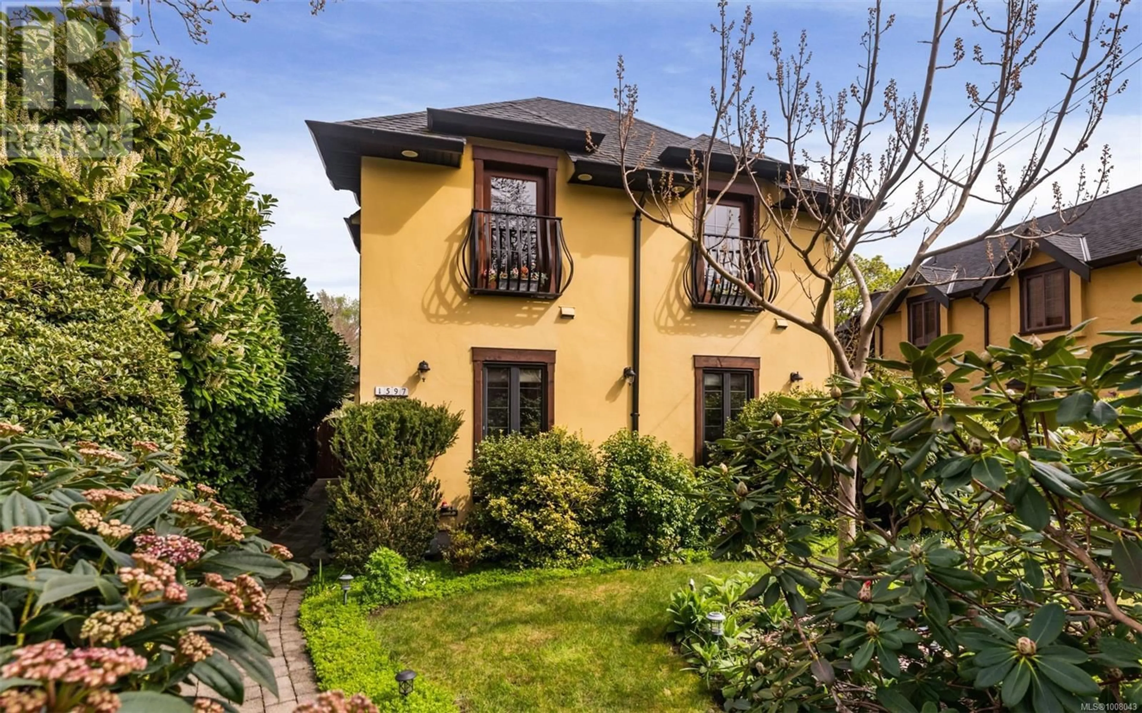 Patio, street for 1597 HAMPSHIRE ROAD, Oak Bay British Columbia V8R5T4