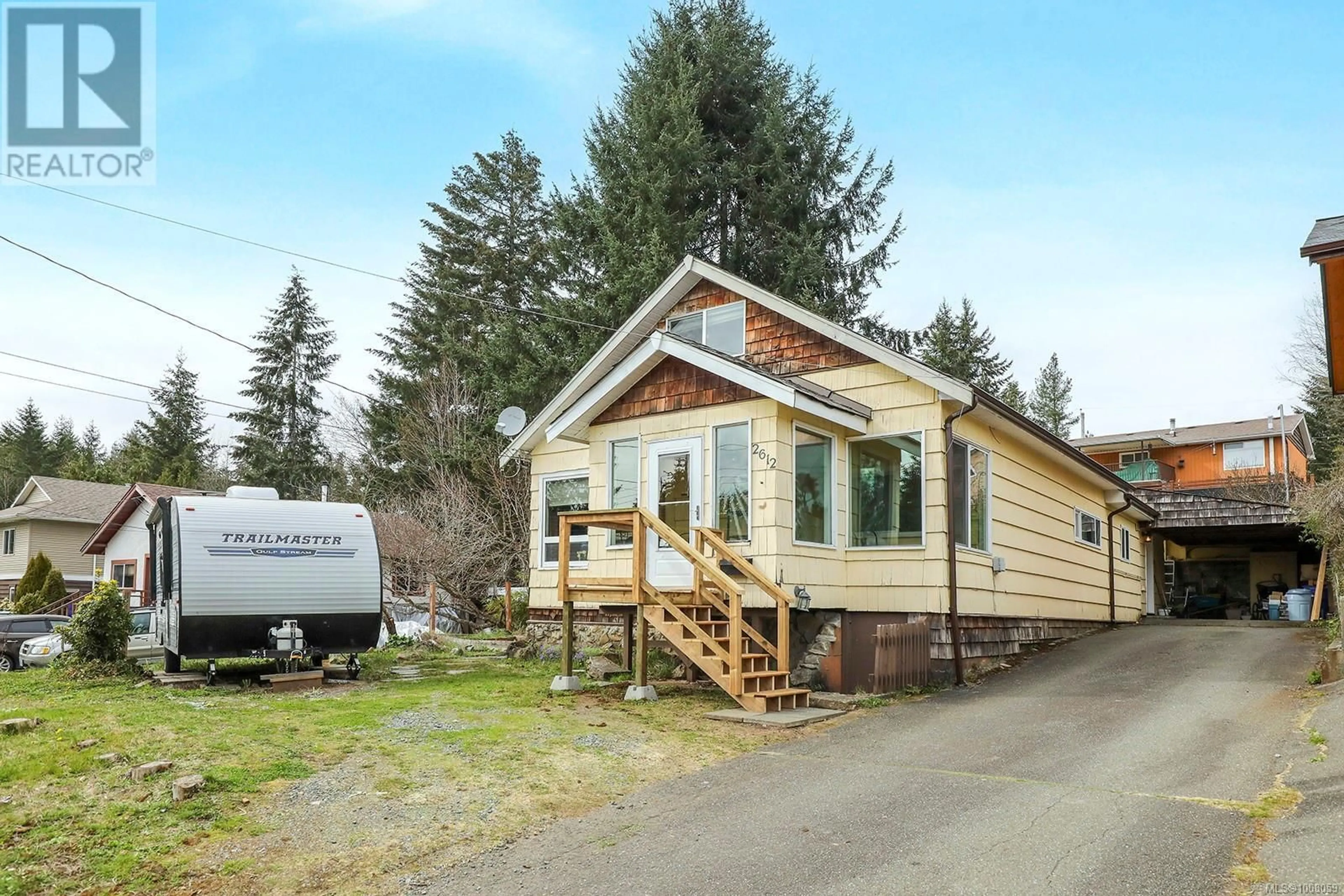 Home with vinyl exterior material, street for 2612 PENRITH AVENUE, Cumberland British Columbia V0R1S0