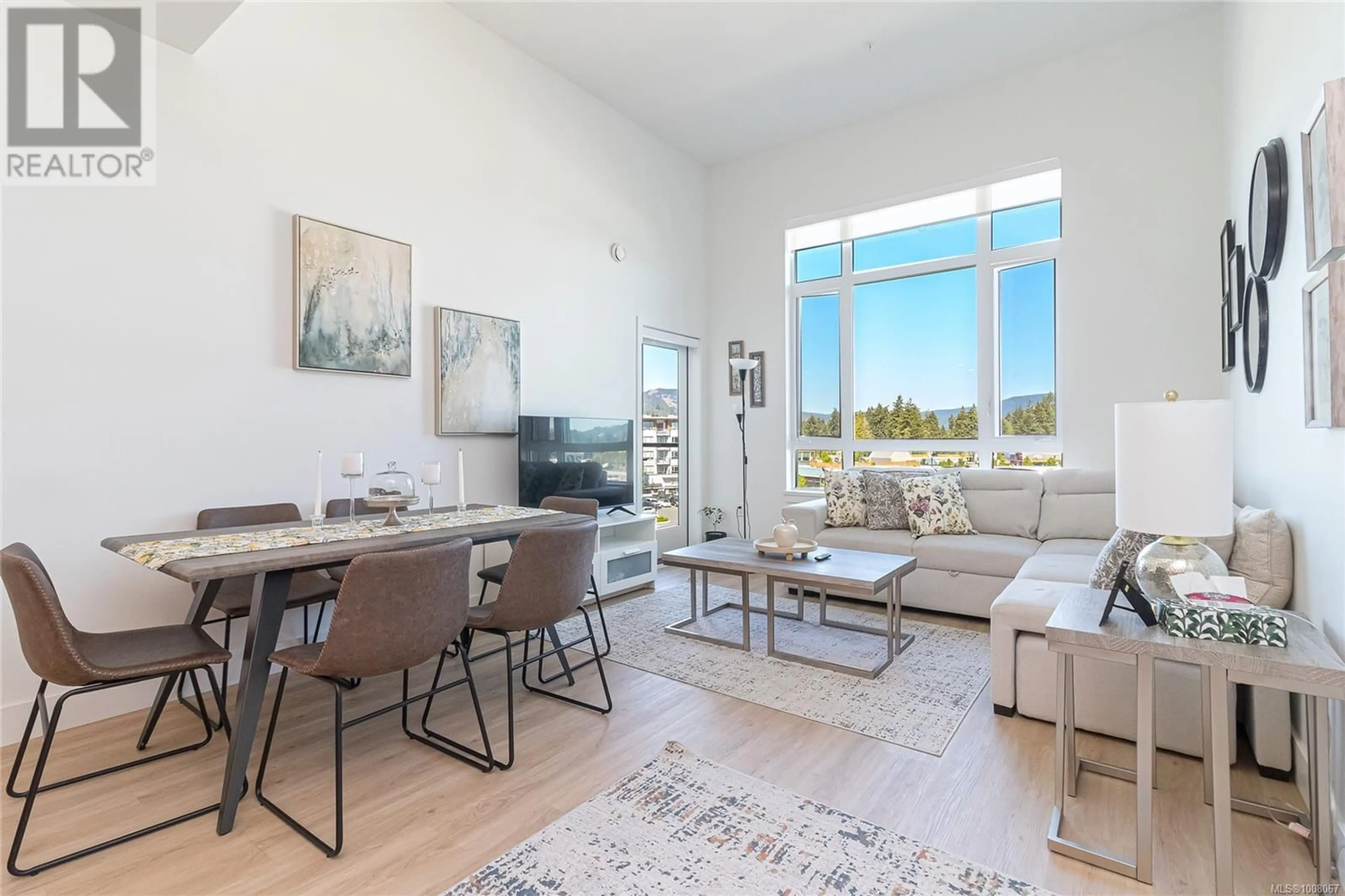 Living room with furniture, unknown for 536 - 920 REUNION AVENUE, Langford British Columbia V9B3Y7