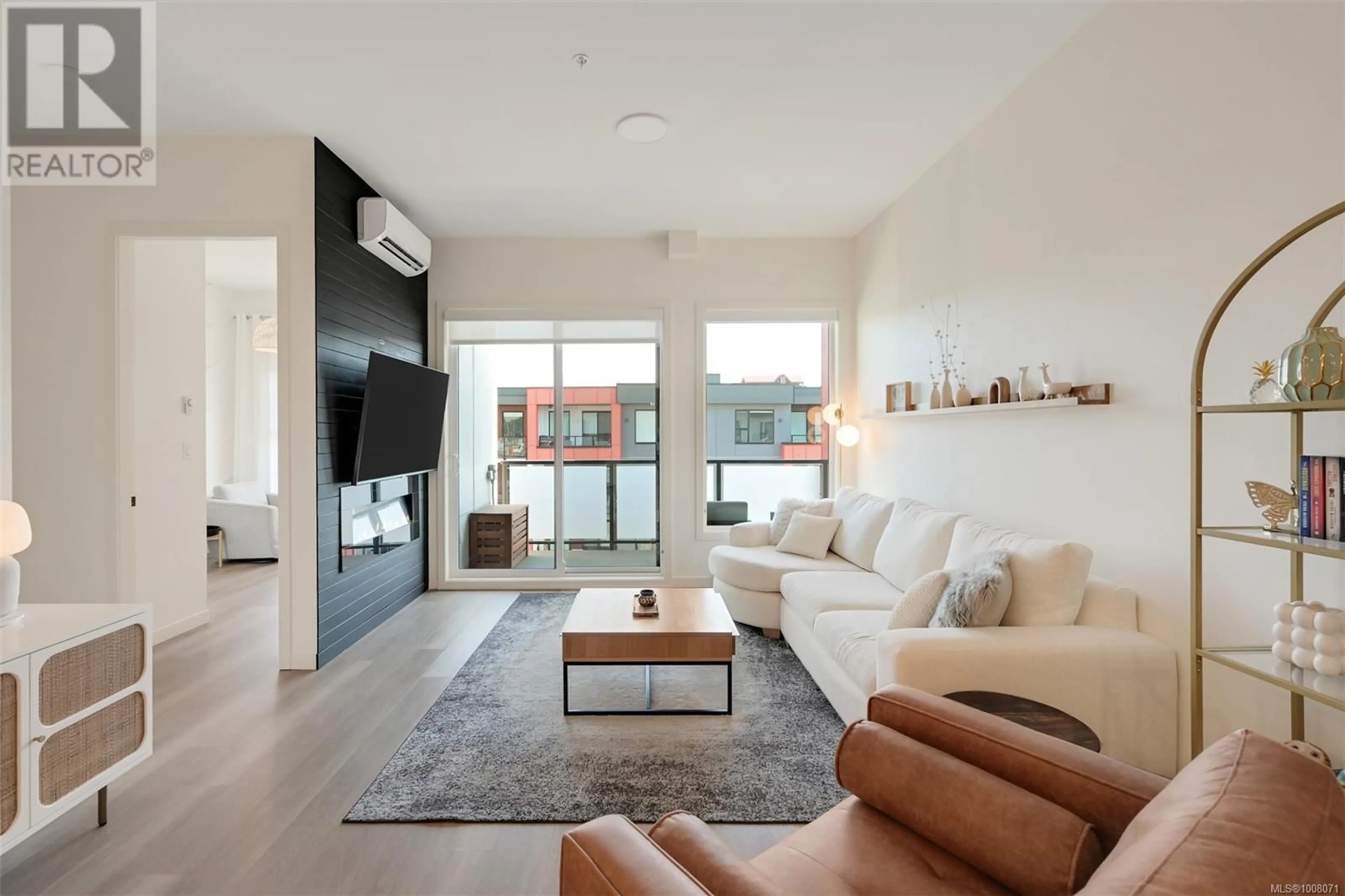 Living room with furniture, unknown for 601 - 815 ORONO AVENUE, Langford British Columbia V9B2T9