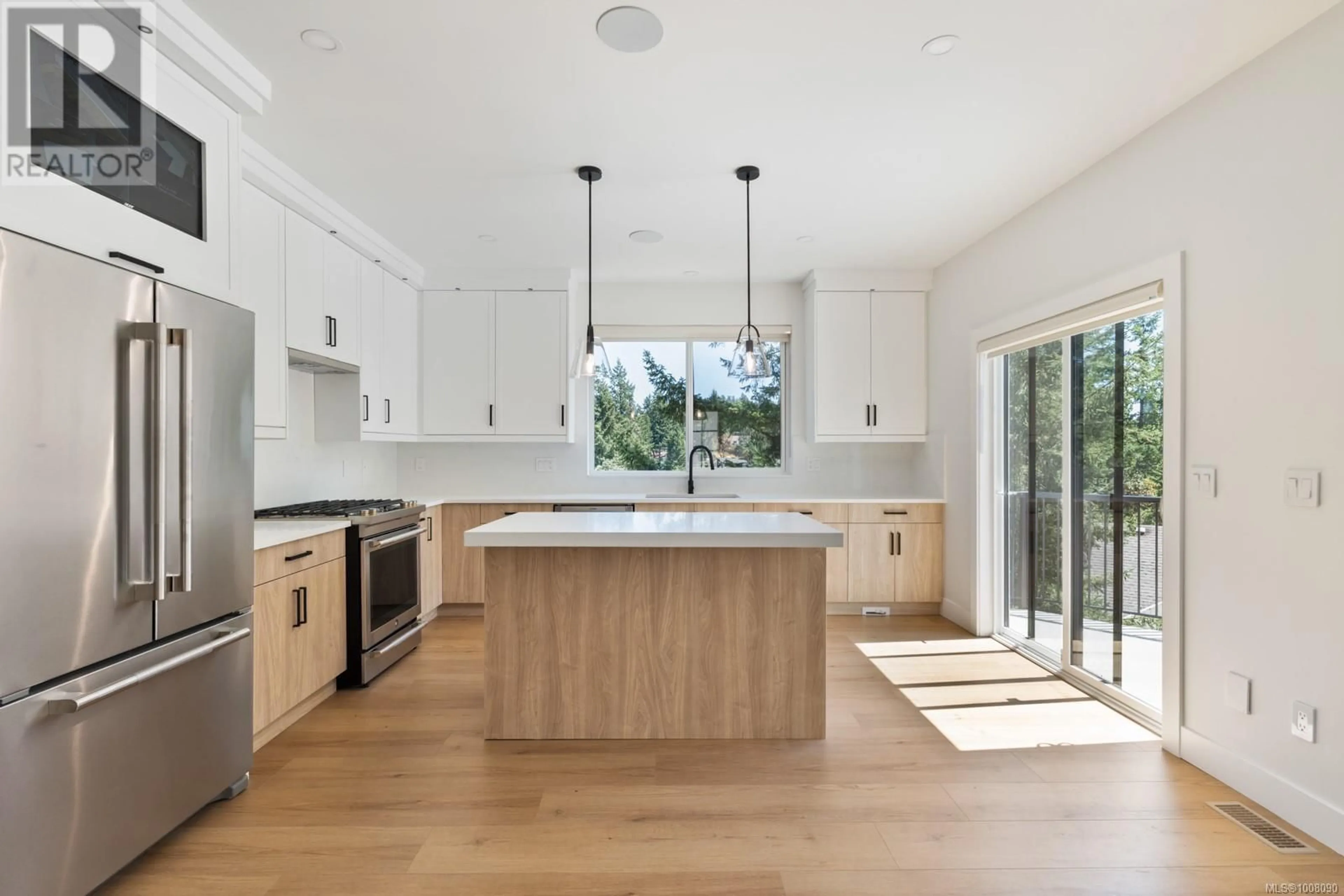 Open concept kitchen, unknown for 552 BELFORD PLACE, Langford British Columbia V9B6C1
