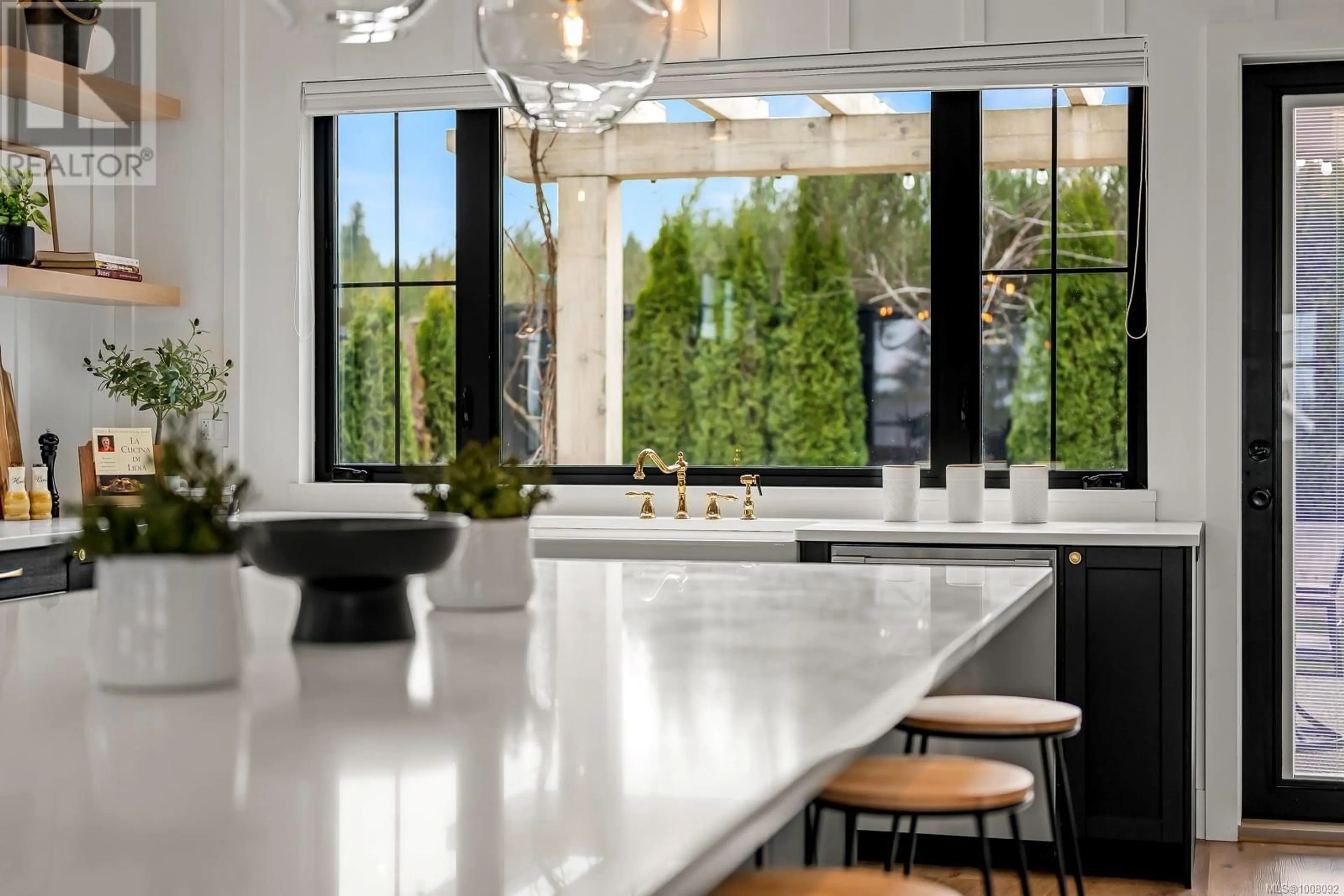 Contemporary kitchen, ceramic/tile floor for 1371 CROWN ISLE BOULEVARD, Courtenay British Columbia V9N0E2
