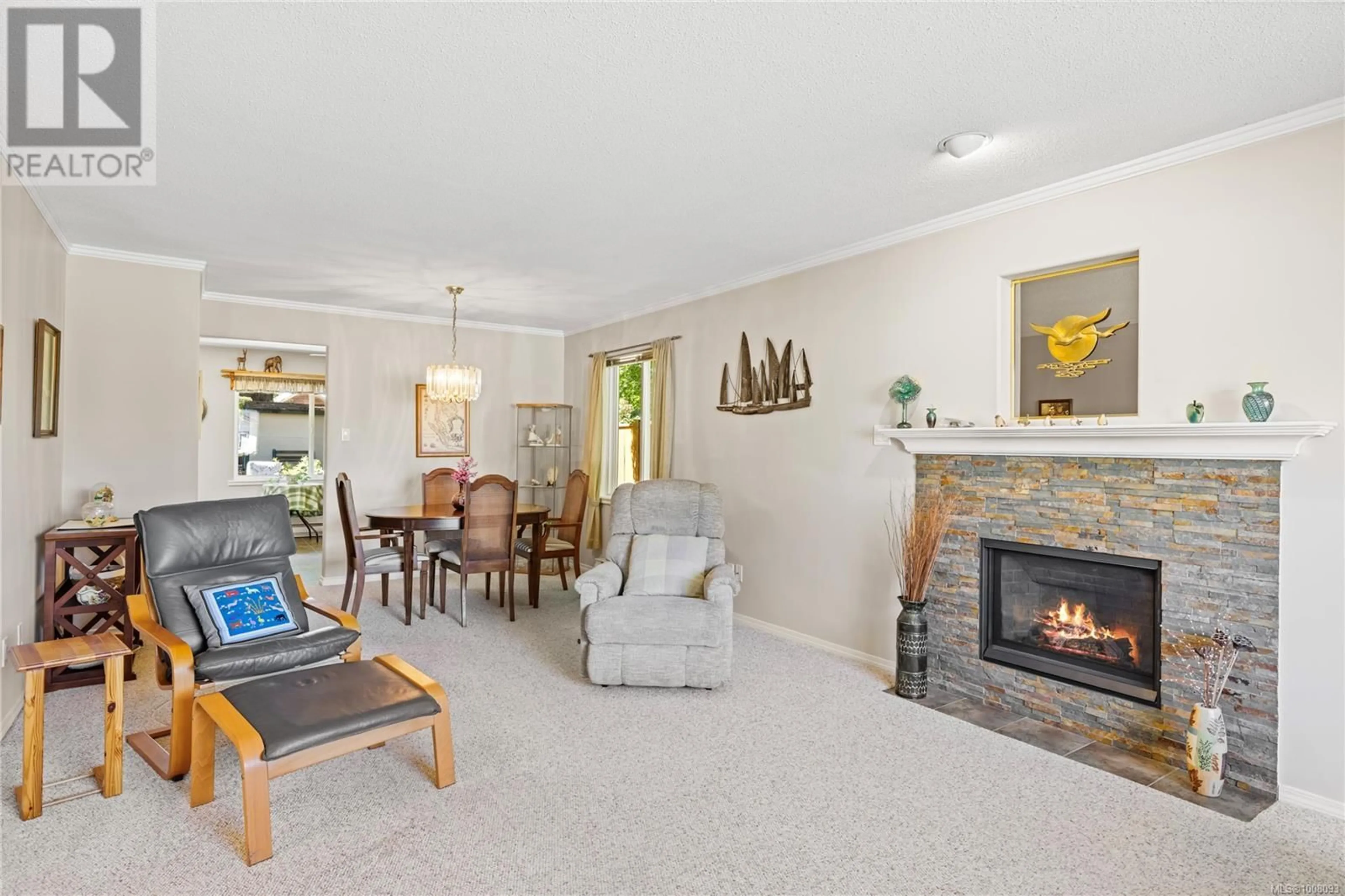 Living room with furniture, unknown for 789 PHILLIPS STREET, Parksville British Columbia V9P1B1