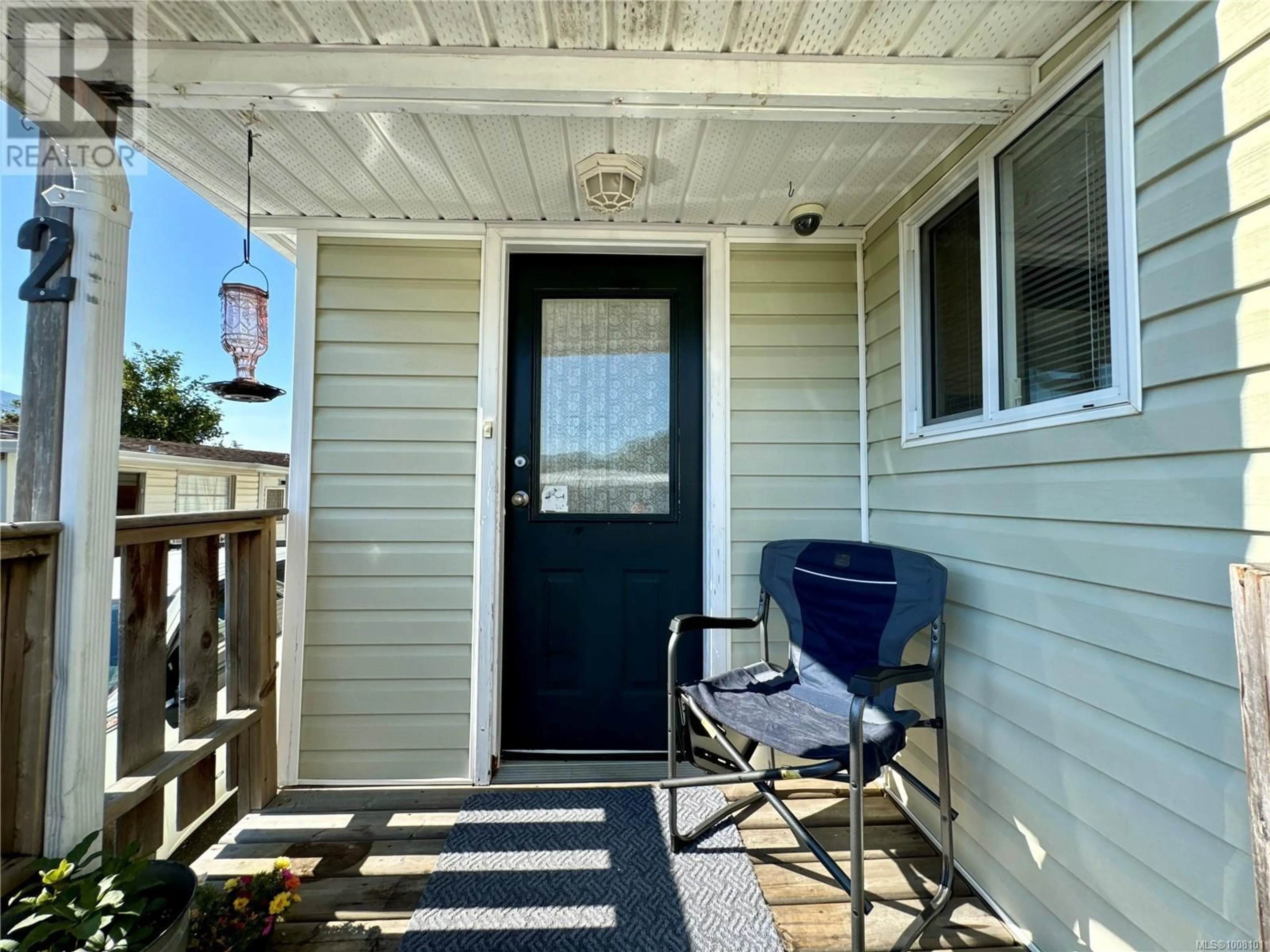 Indoor entryway for 2 - 1191 MARINE DRIVE, Port Alice British Columbia V0N2N0