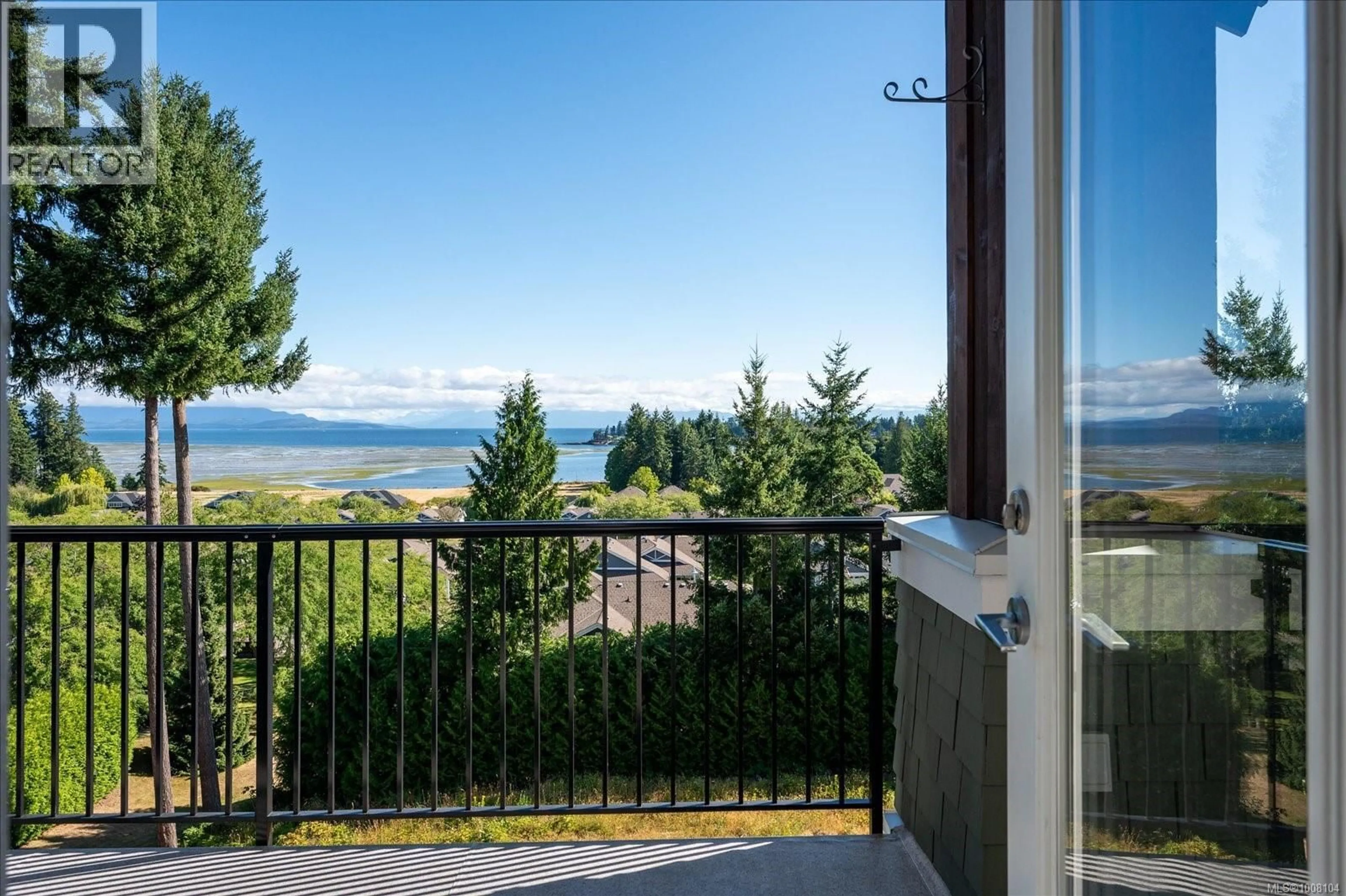 Balcony in the apartment, water/lake/river/ocean view for 402 - 1325 CAPE COD DRIVE, Parksville British Columbia V9P2Y8