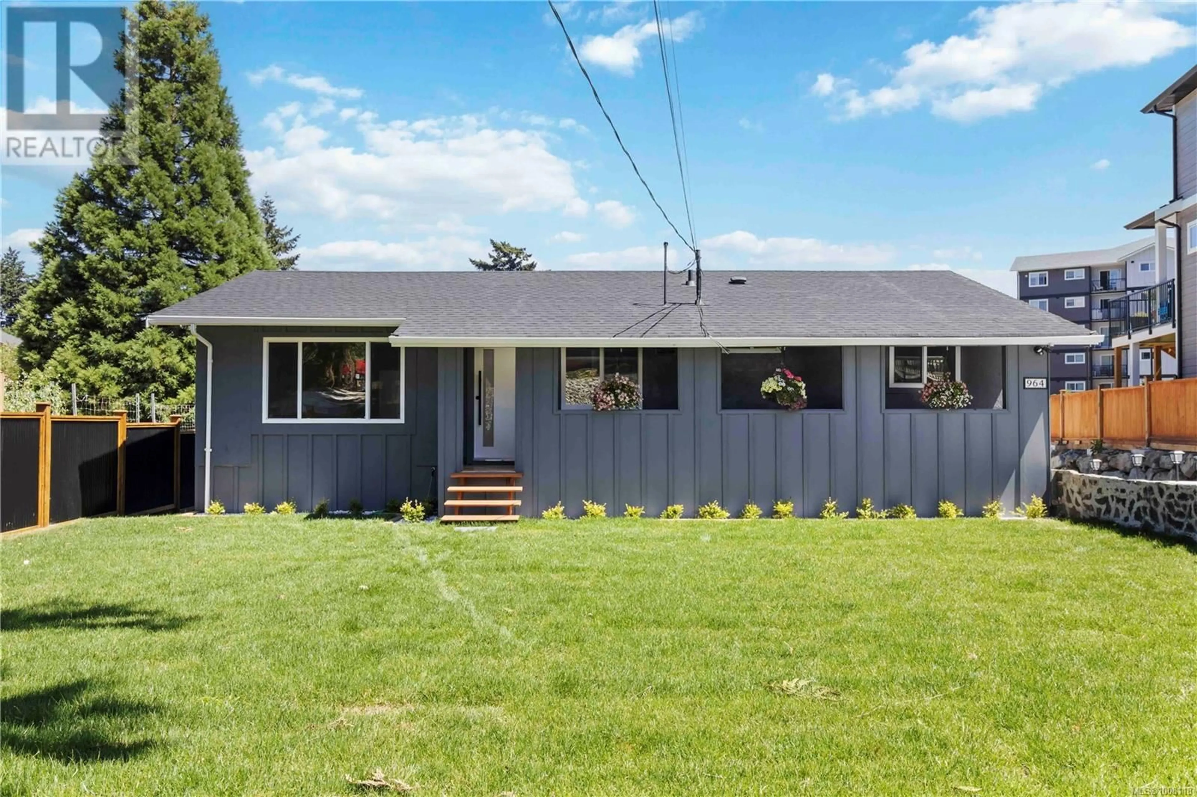 Home with vinyl exterior material, street for 964 LOCH GLEN PLACE, Langford British Columbia V9B4Z5