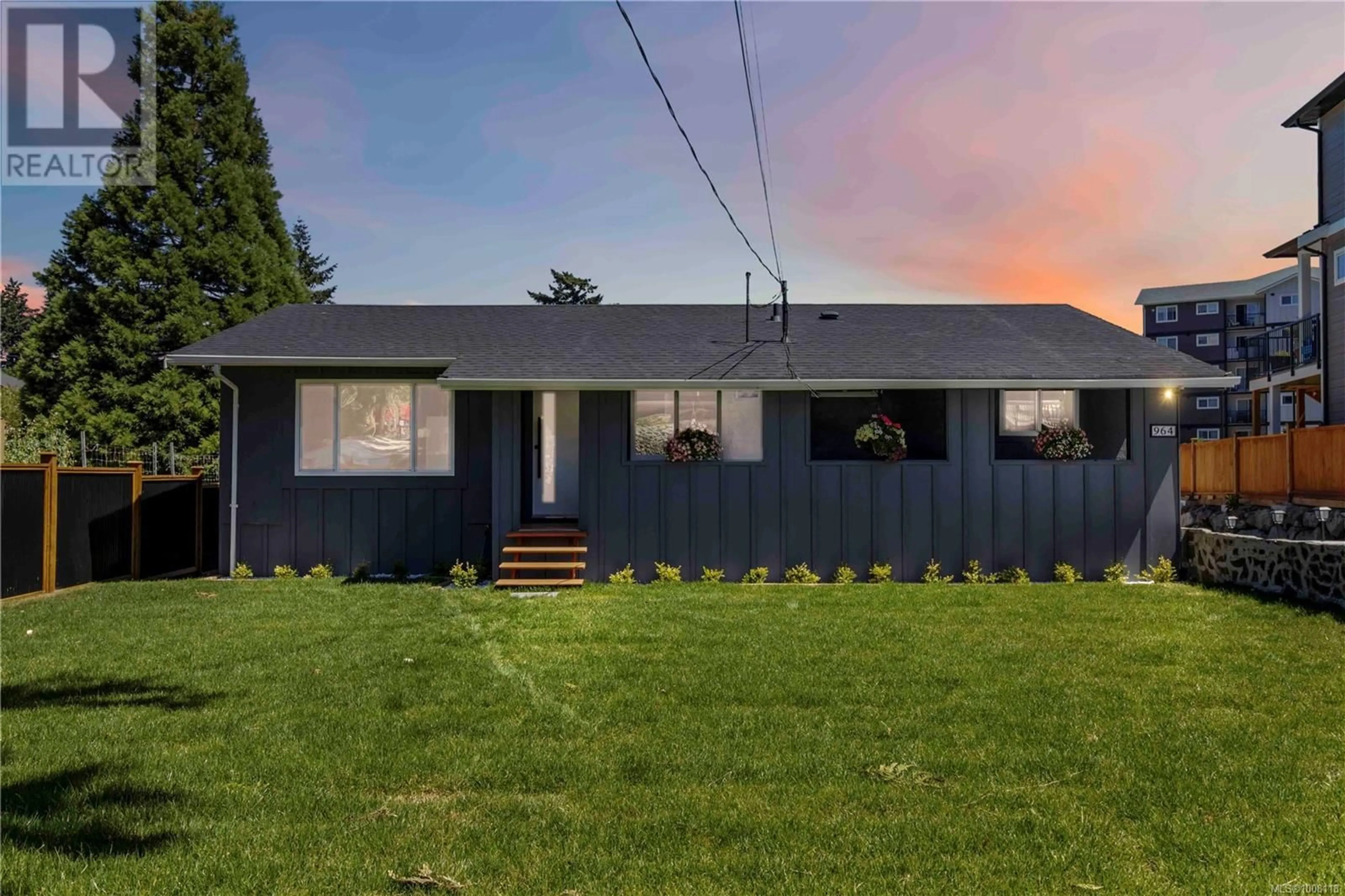 Home with vinyl exterior material, street for 964 LOCH GLEN PLACE, Langford British Columbia V9B4Z5