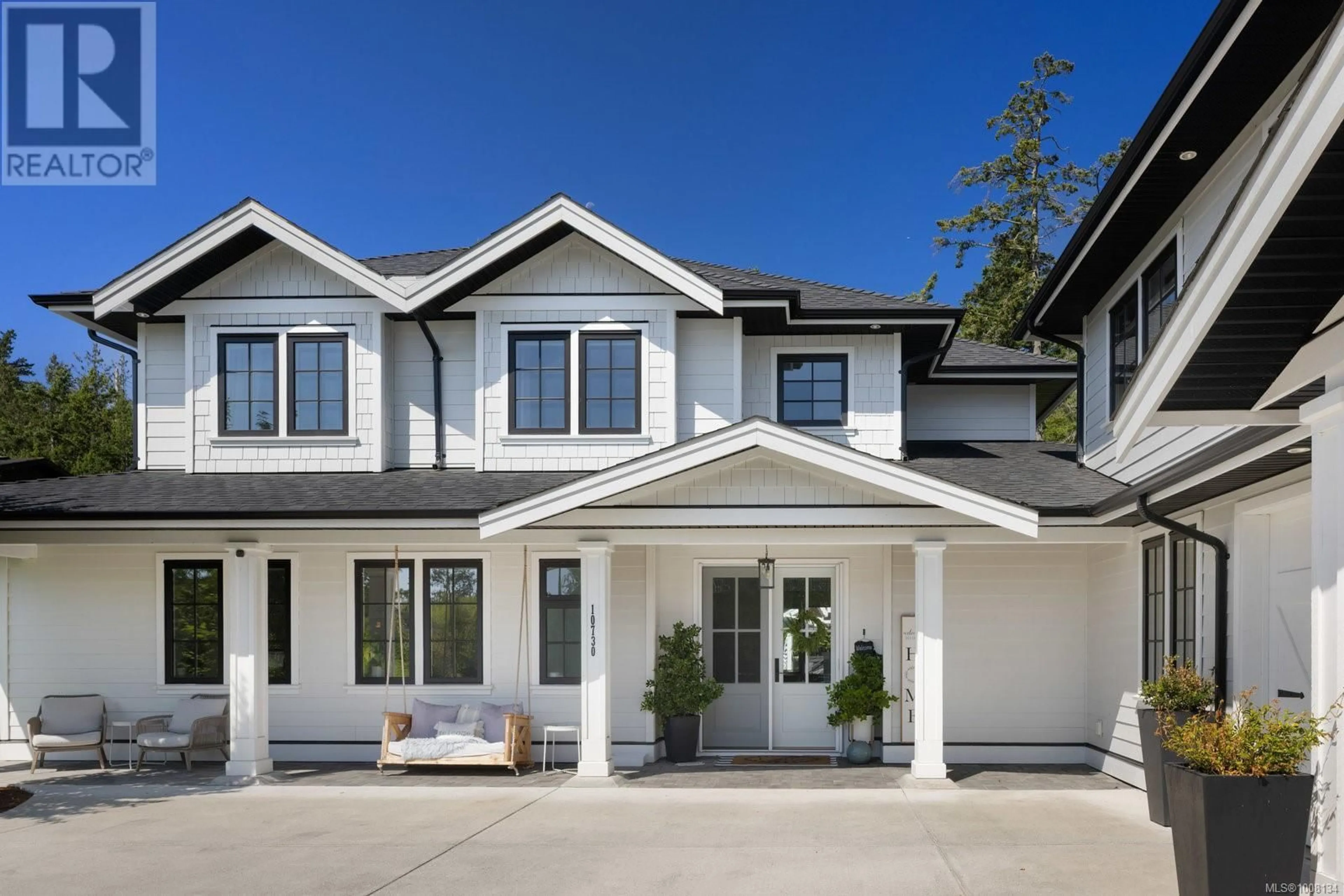 Home with vinyl exterior material, street for 10730 BAYFIELD ROAD, North Saanich British Columbia V8L5S5