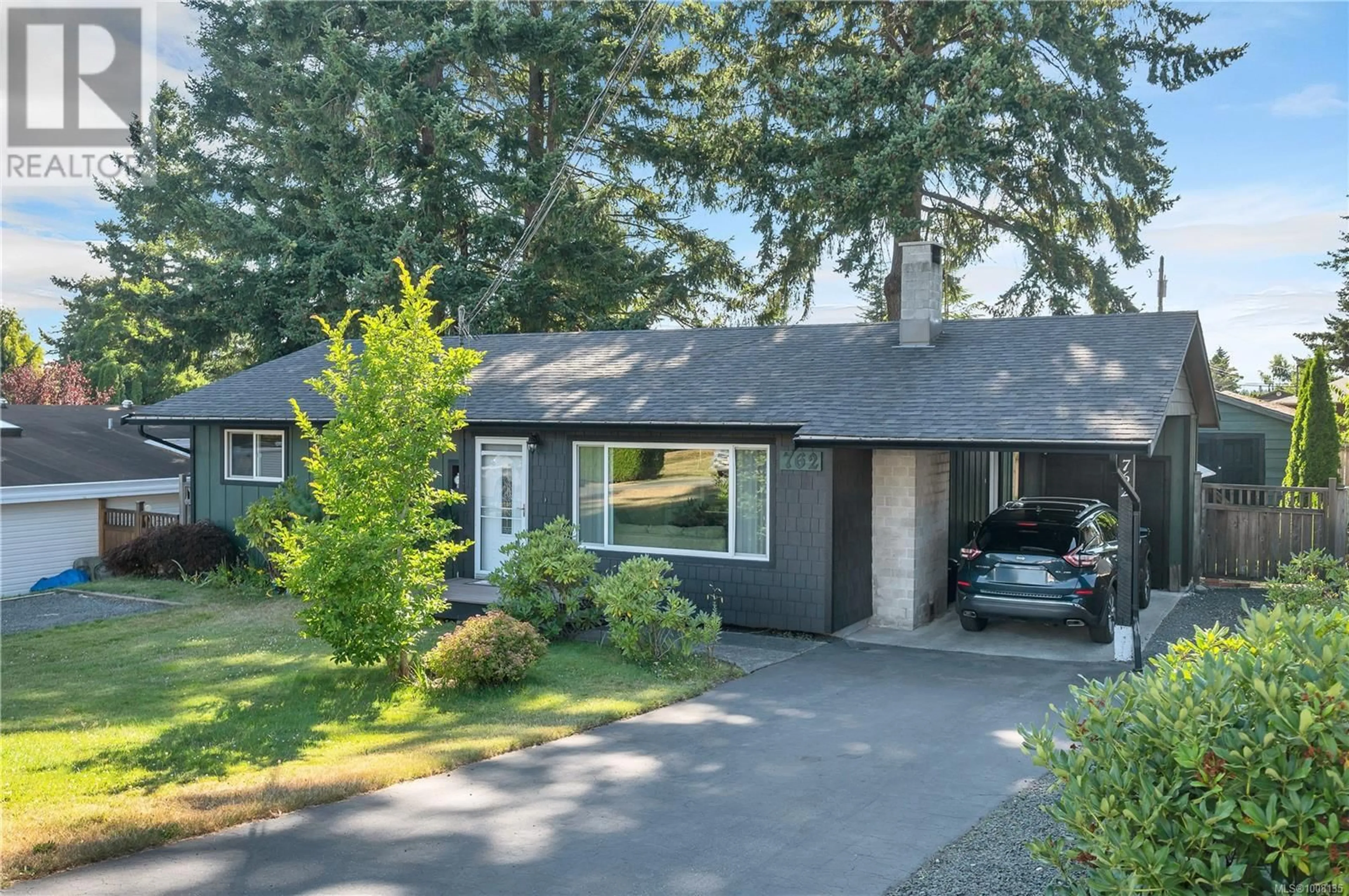Home with vinyl exterior material, street for 762 KALMAR ROAD, Campbell River British Columbia V9W5S4