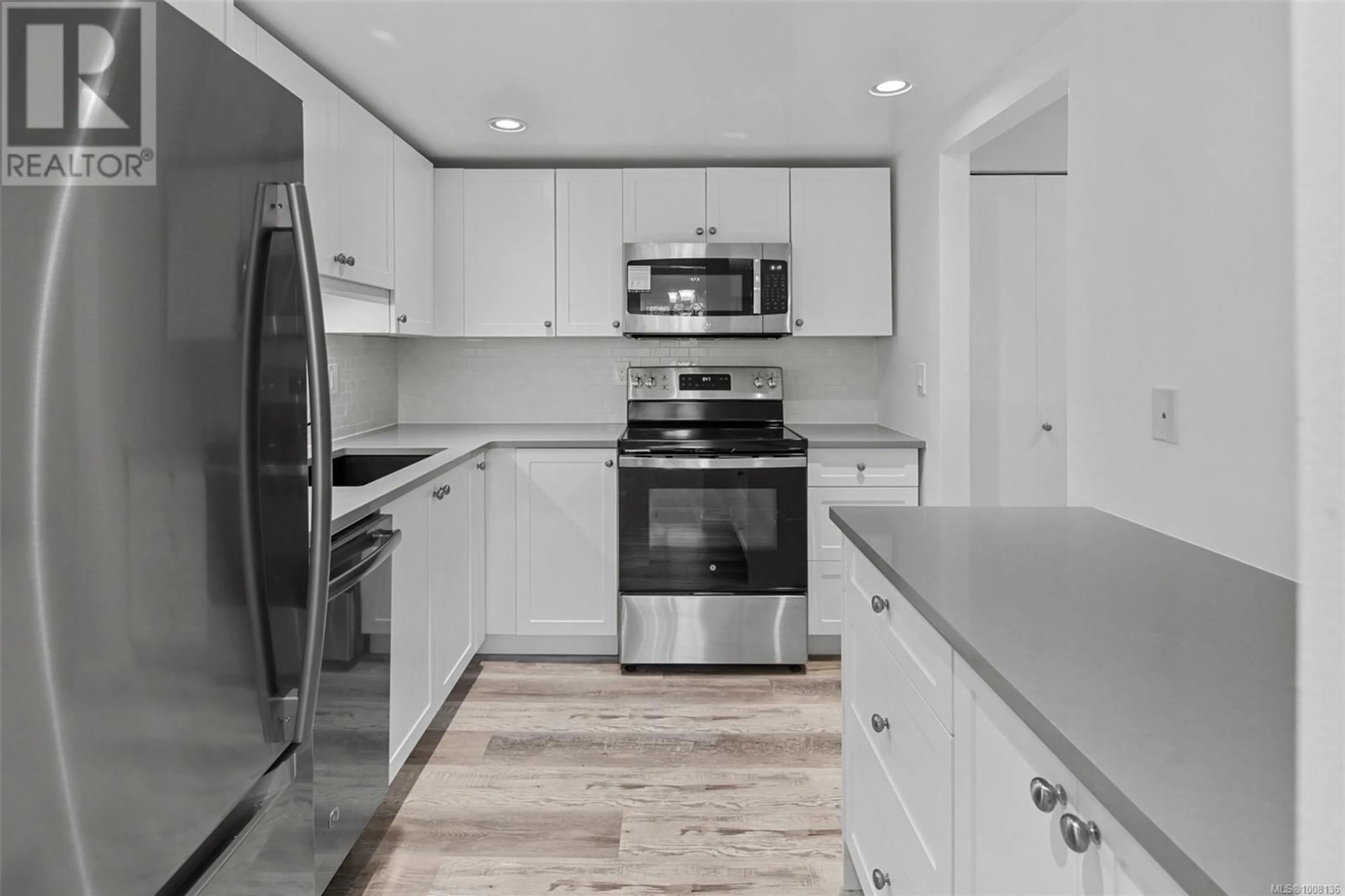 Unknown for 306 - 1012 COLLINSON STREET, Victoria British Columbia V8V3C1