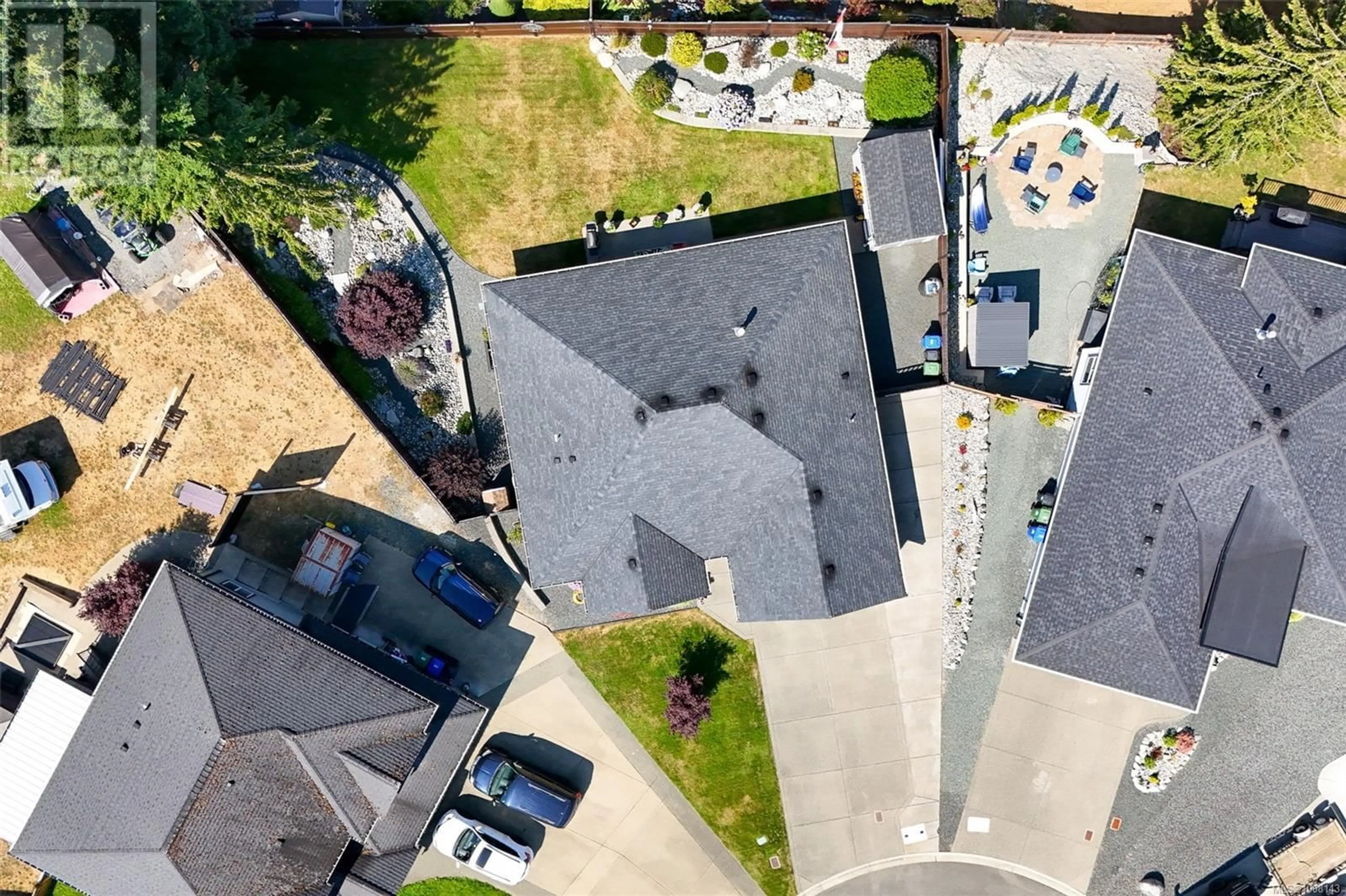 A pic from outside/outdoor area/front of a property/back of a property/a pic from drone, street for 3122 SWEET PLACE, Port Alberni British Columbia V9Y2B6