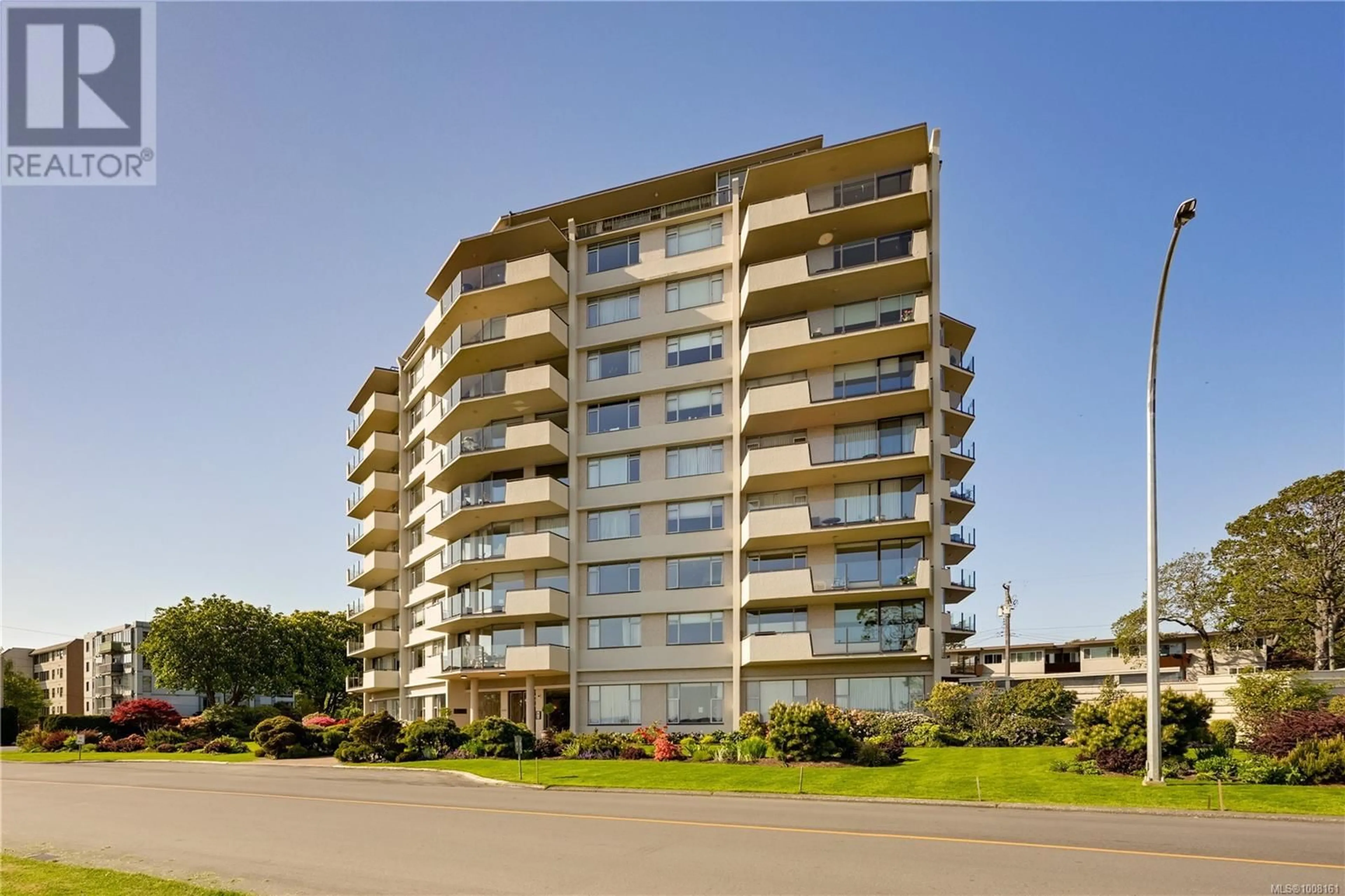 Unknown for 101 - 1420 BEACH DRIVE, Oak Bay British Columbia V8S2N8