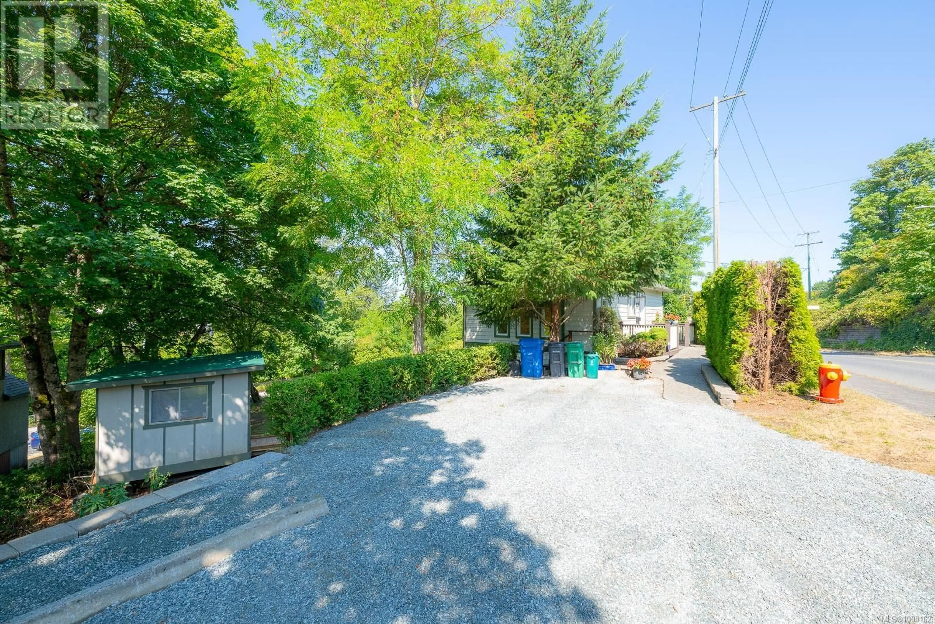 Patio, street for 309 PINE STREET, Nanaimo British Columbia V9R2B8