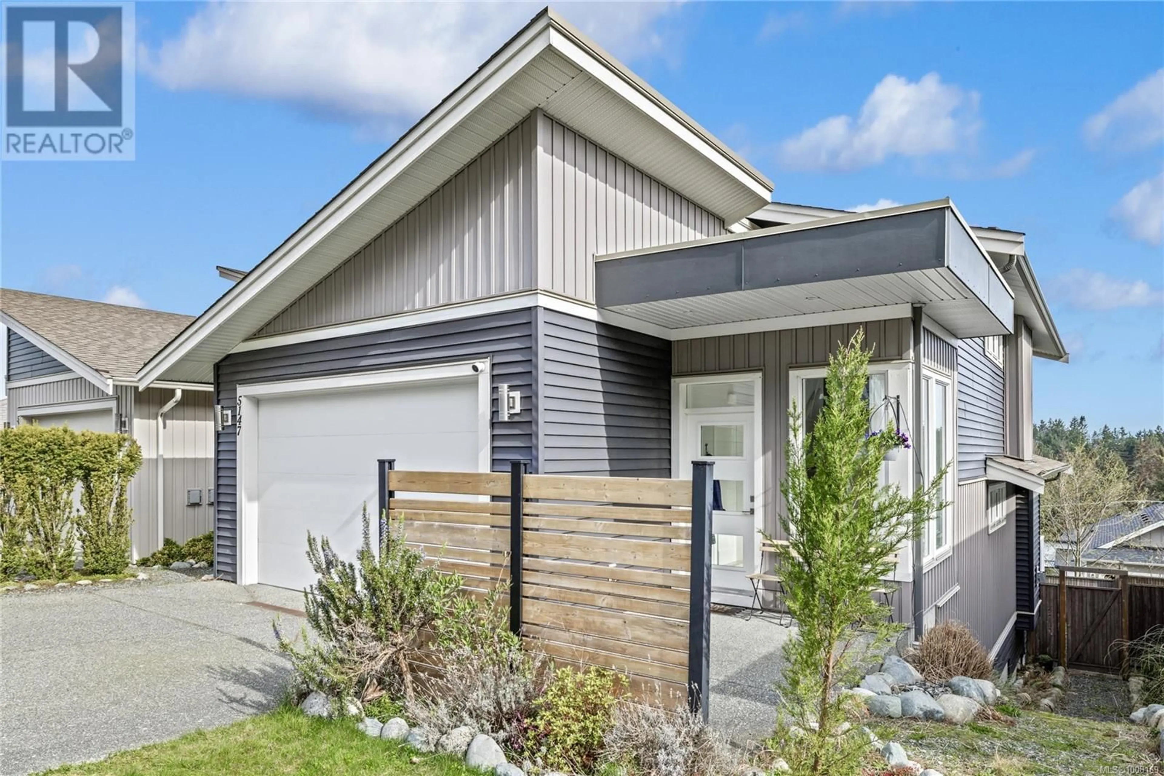 Home with vinyl exterior material, street for 5147 DUNN PLACE, Nanaimo British Columbia V9T6S9