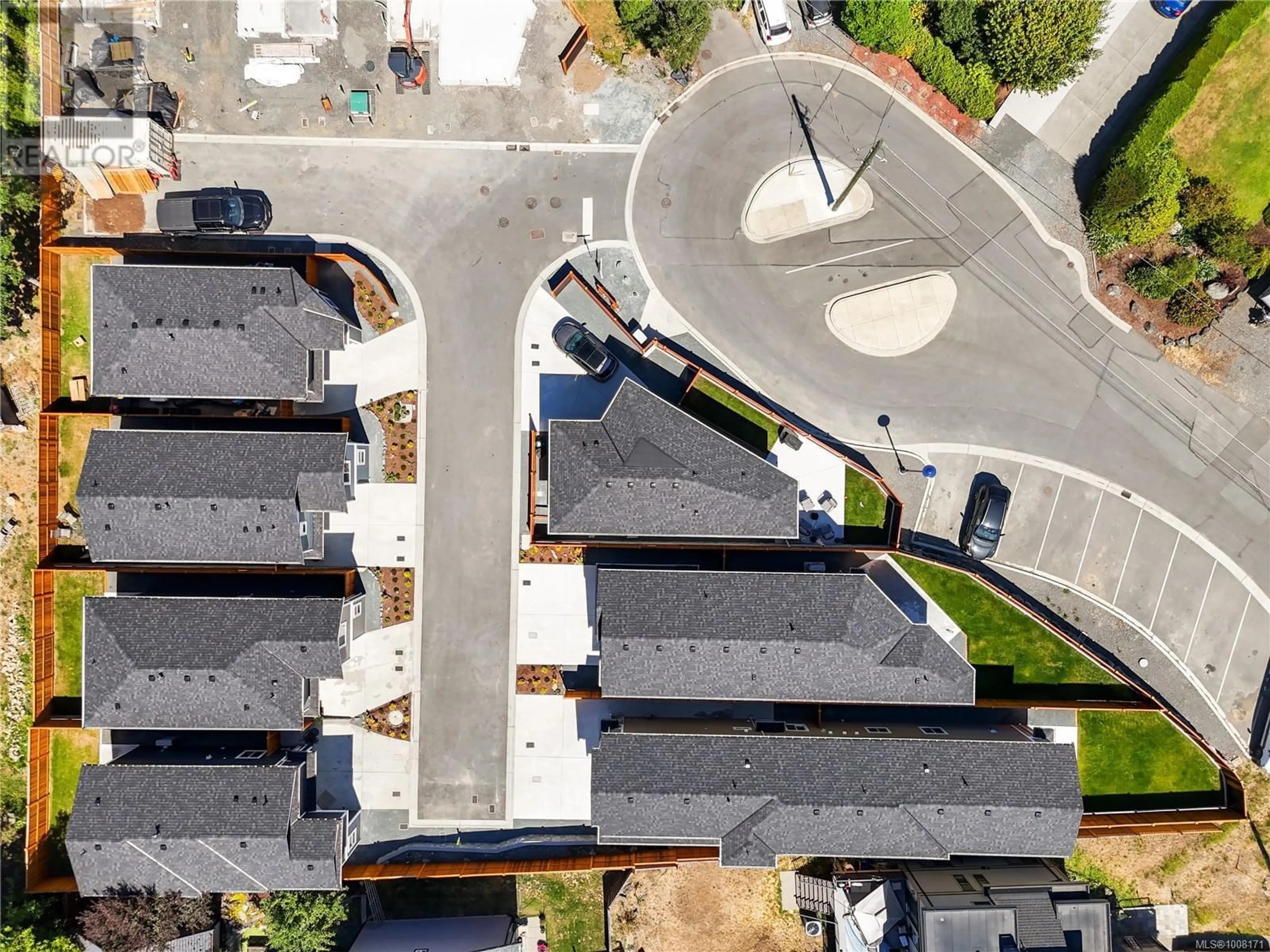 A pic from outside/outdoor area/front of a property/back of a property/a pic from drone, street for 731 STONEBROOK LANE, Langford British Columbia V9B3N9