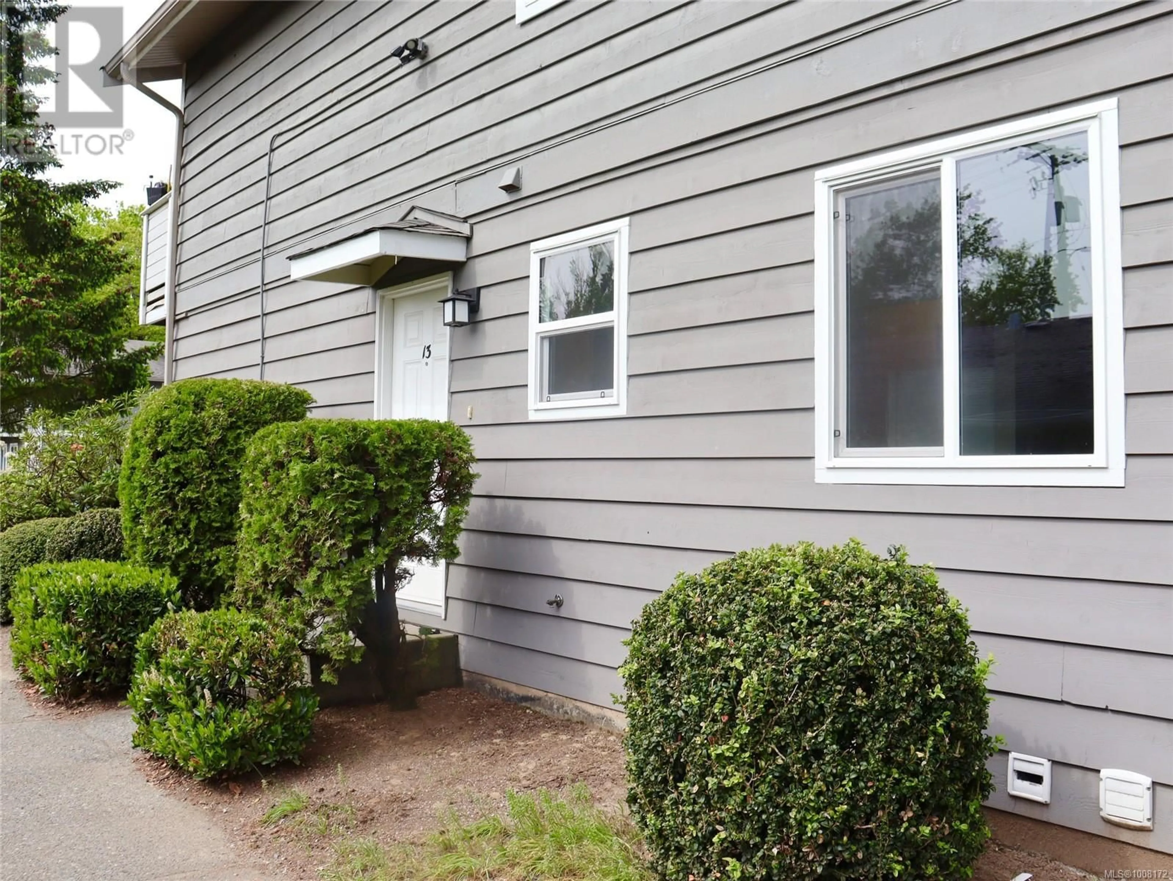 Home with vinyl exterior material, street for 13 - 211 BUTTERTUBS PLACE, Nanaimo British Columbia V9R3X8