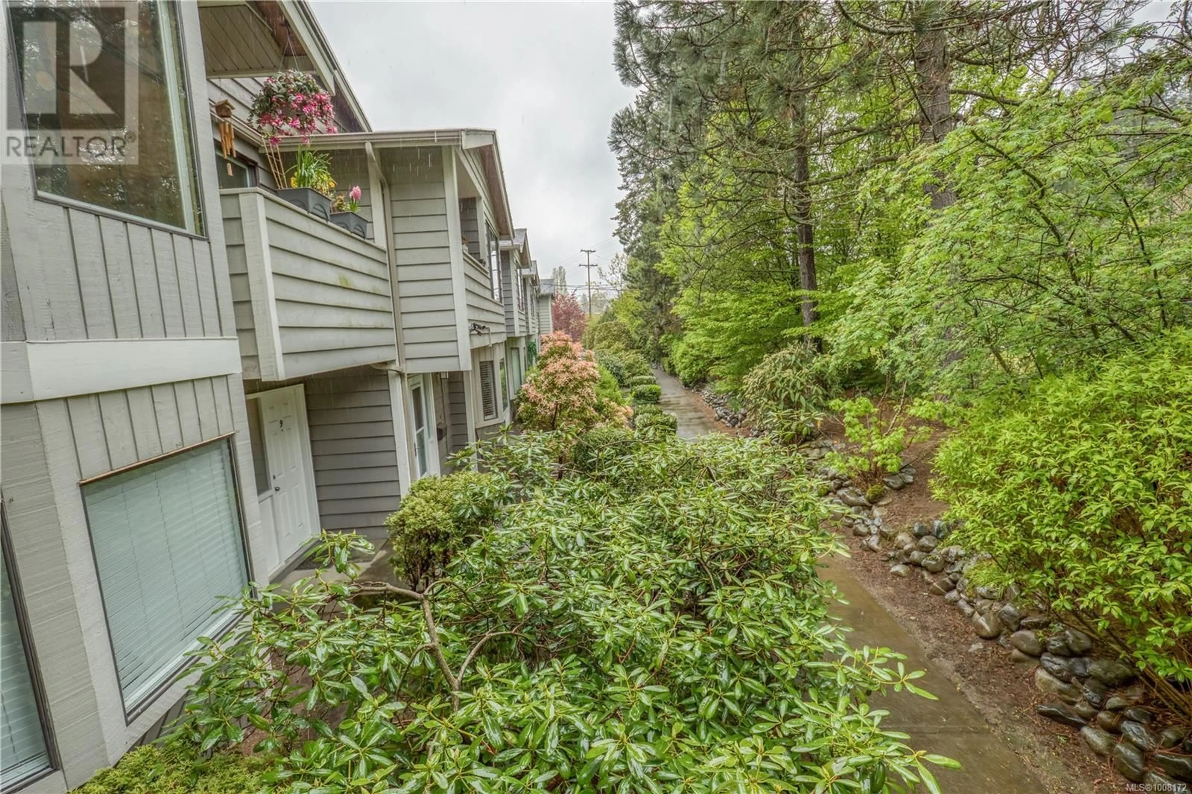 Patio, forest/trees view for 13 - 211 BUTTERTUBS PLACE, Nanaimo British Columbia V9R3X8