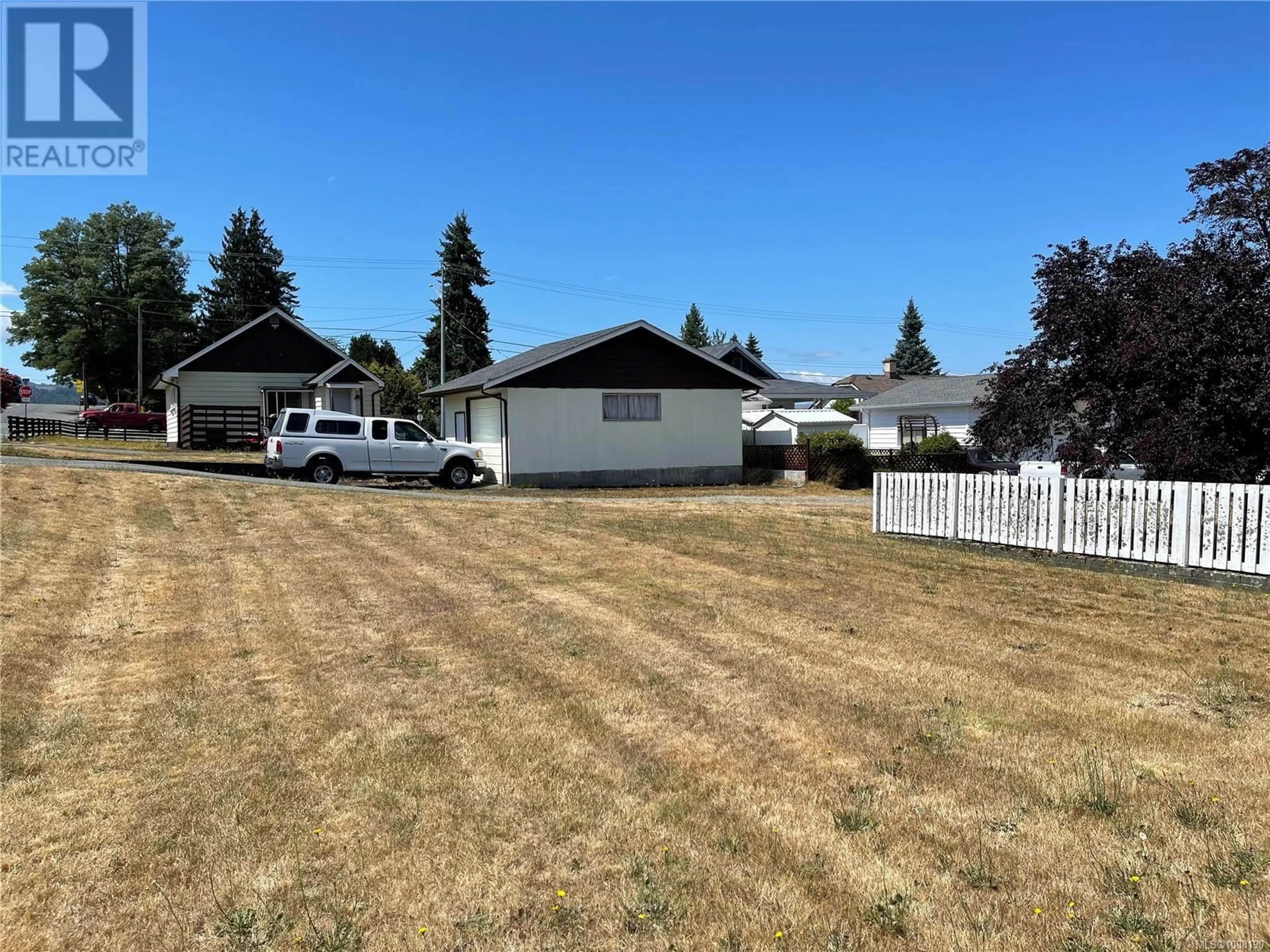 A pic from outside/outdoor area/front of a property/back of a property/a pic from drone, street for 3116 11TH AVENUE, Port Alberni British Columbia V9Y4Y5