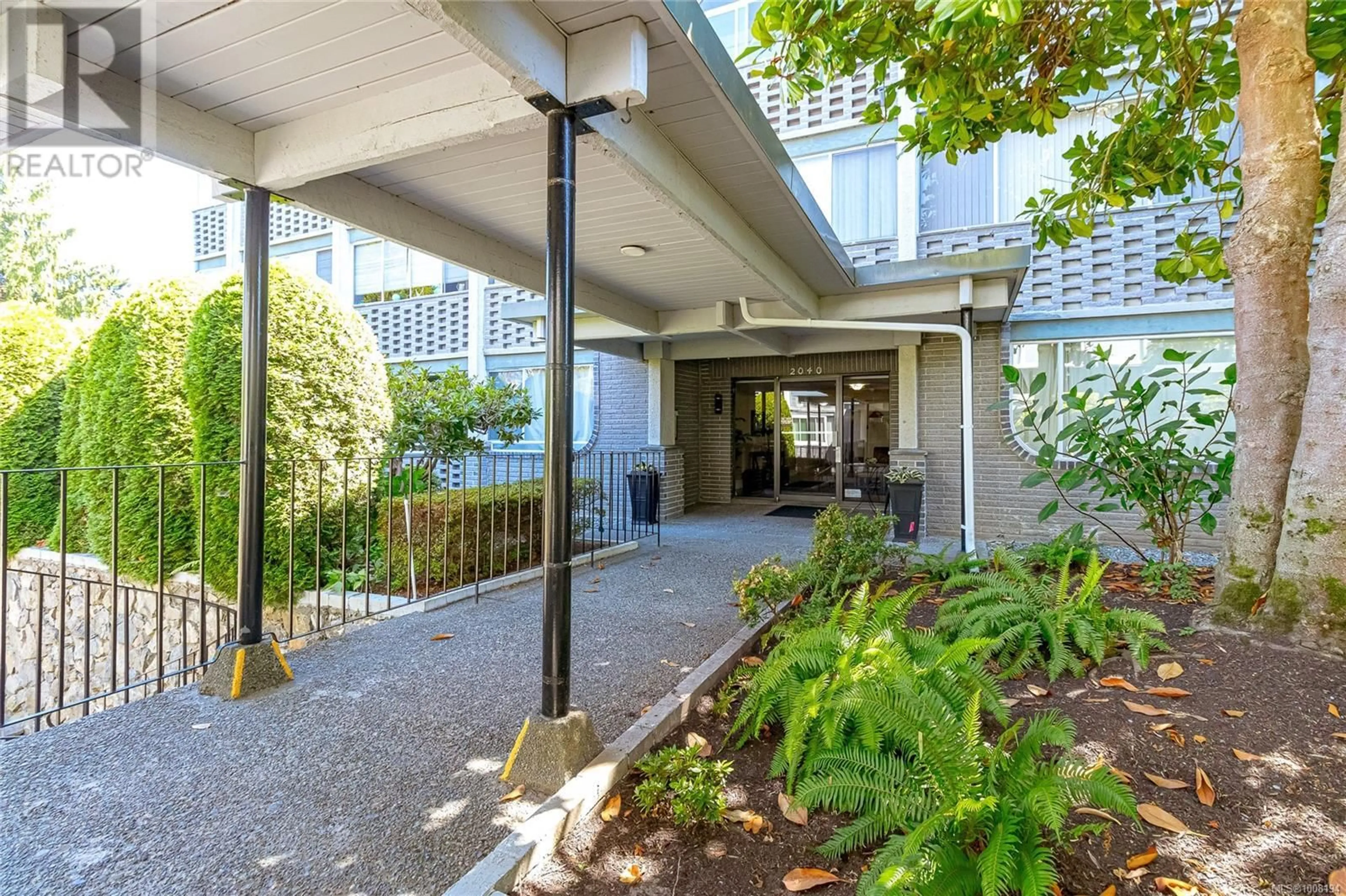 Unknown for 214 - 2040 WHITE BIRCH ROAD, Sidney British Columbia V8L2R1