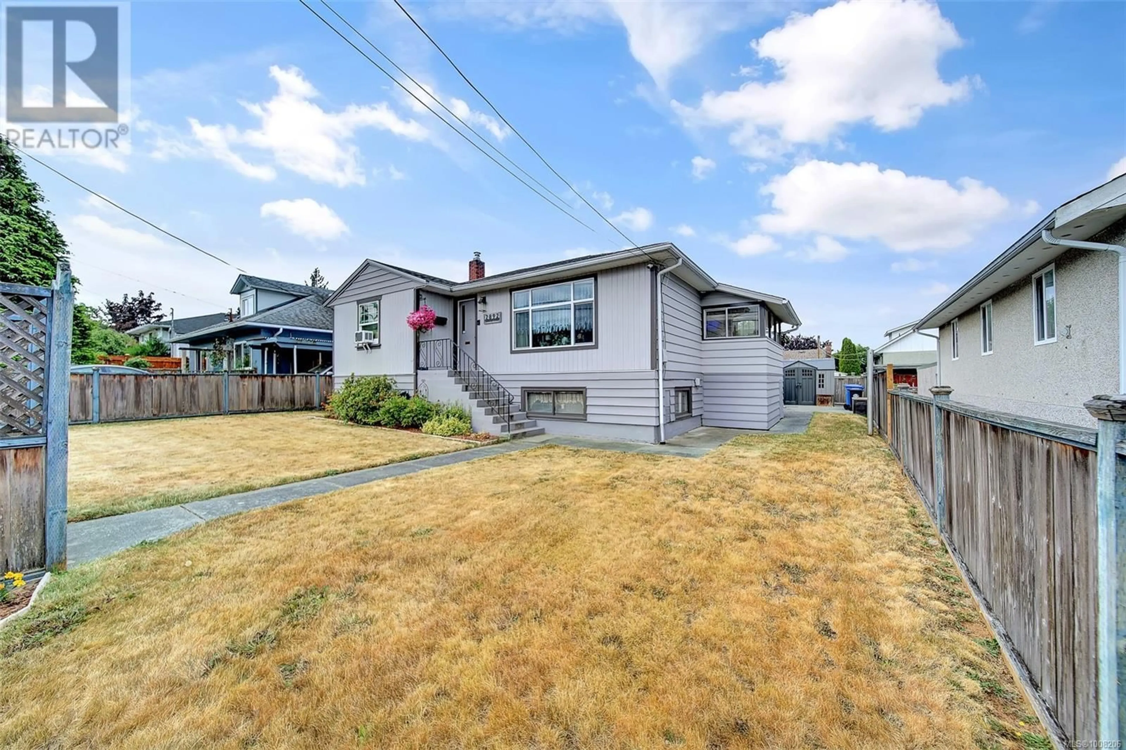Home with vinyl exterior material, street for 2892 ANDERSON AVENUE, Port Alberni British Columbia V9Y2V5