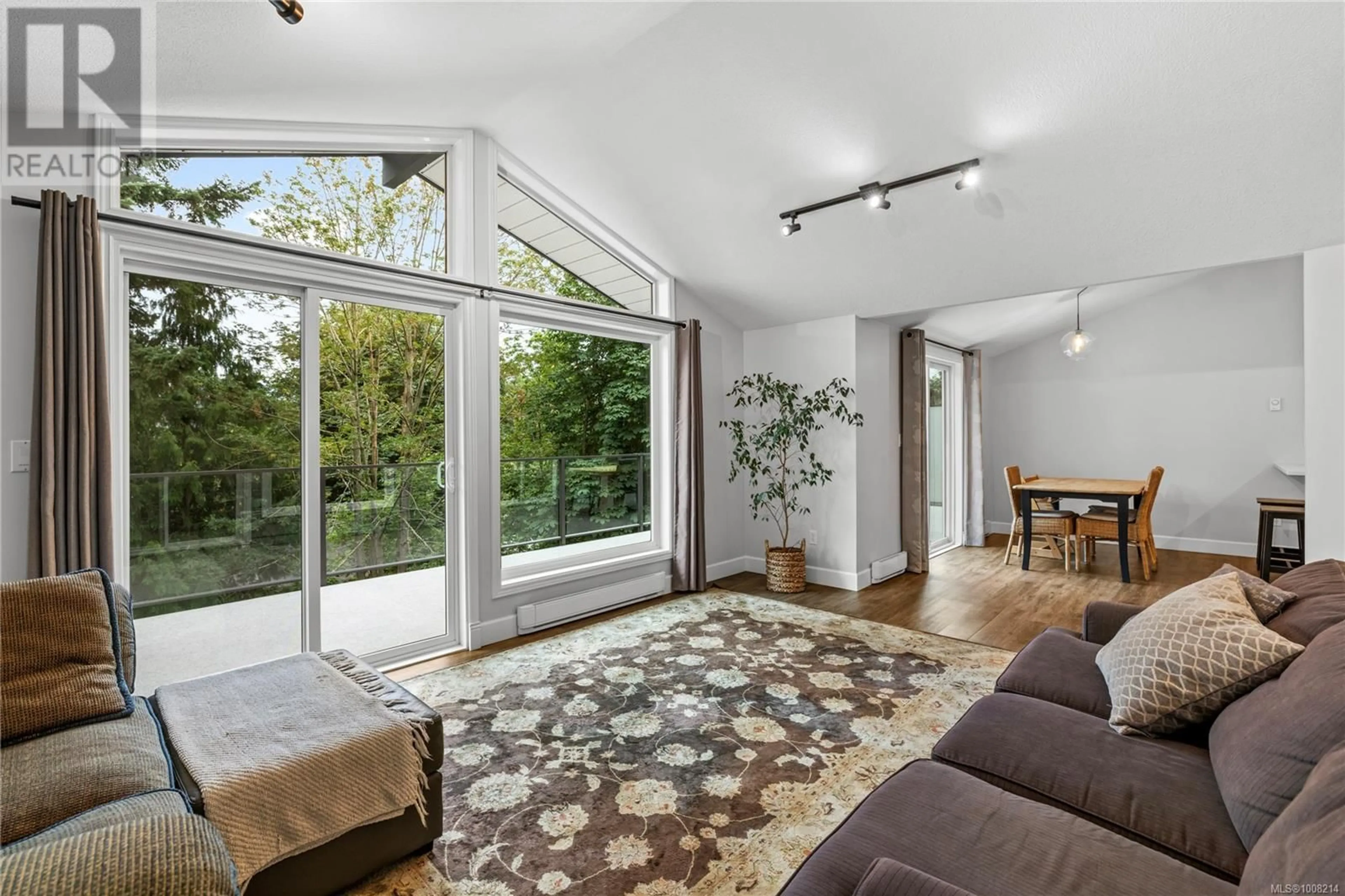 Living room with furniture, unknown for 2370 COLLINS CRESCENT, Nanoose Bay British Columbia V9P9J9