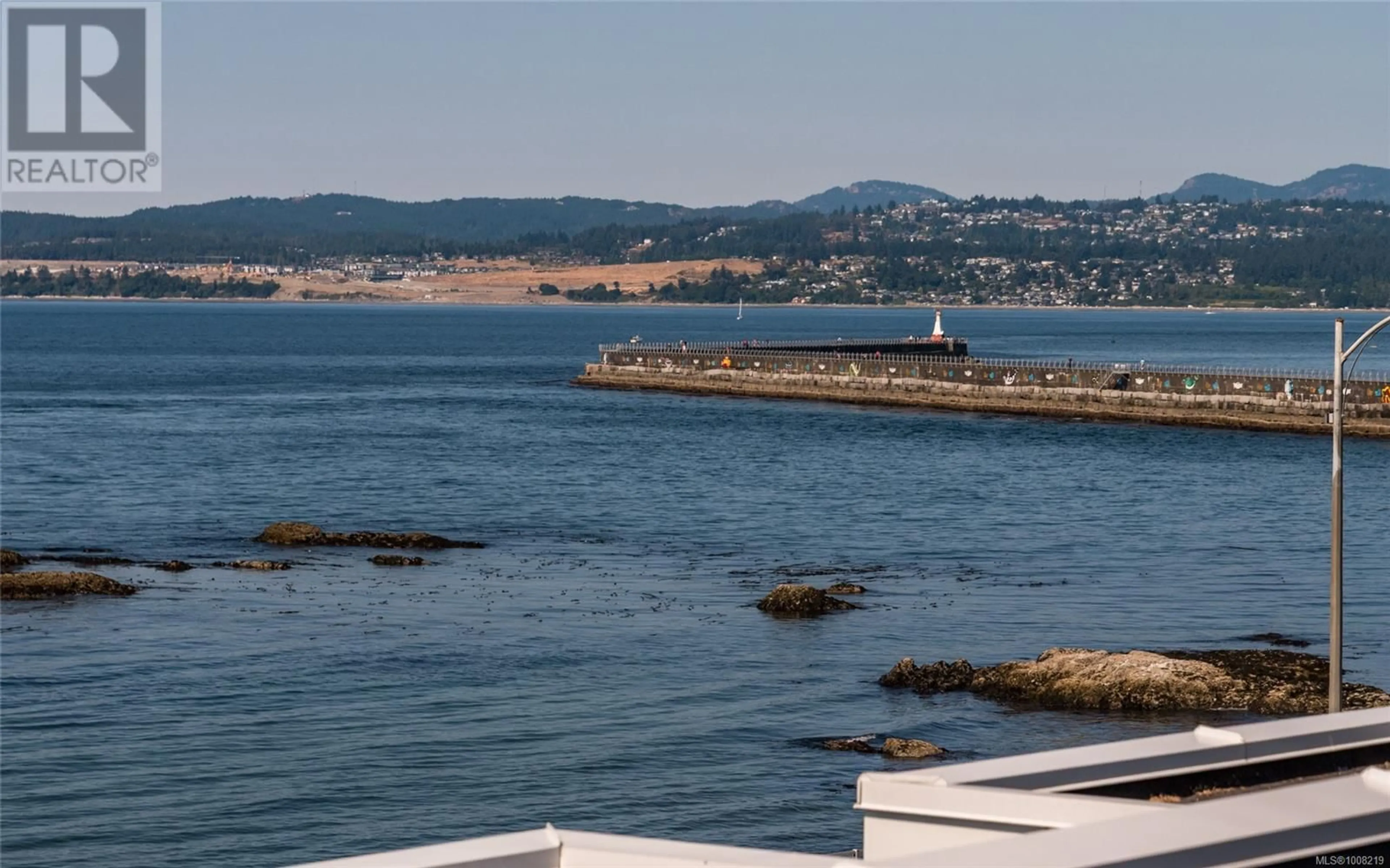 Blurry image for 4 - 408 DALLAS ROAD, Victoria British Columbia V8V1A9