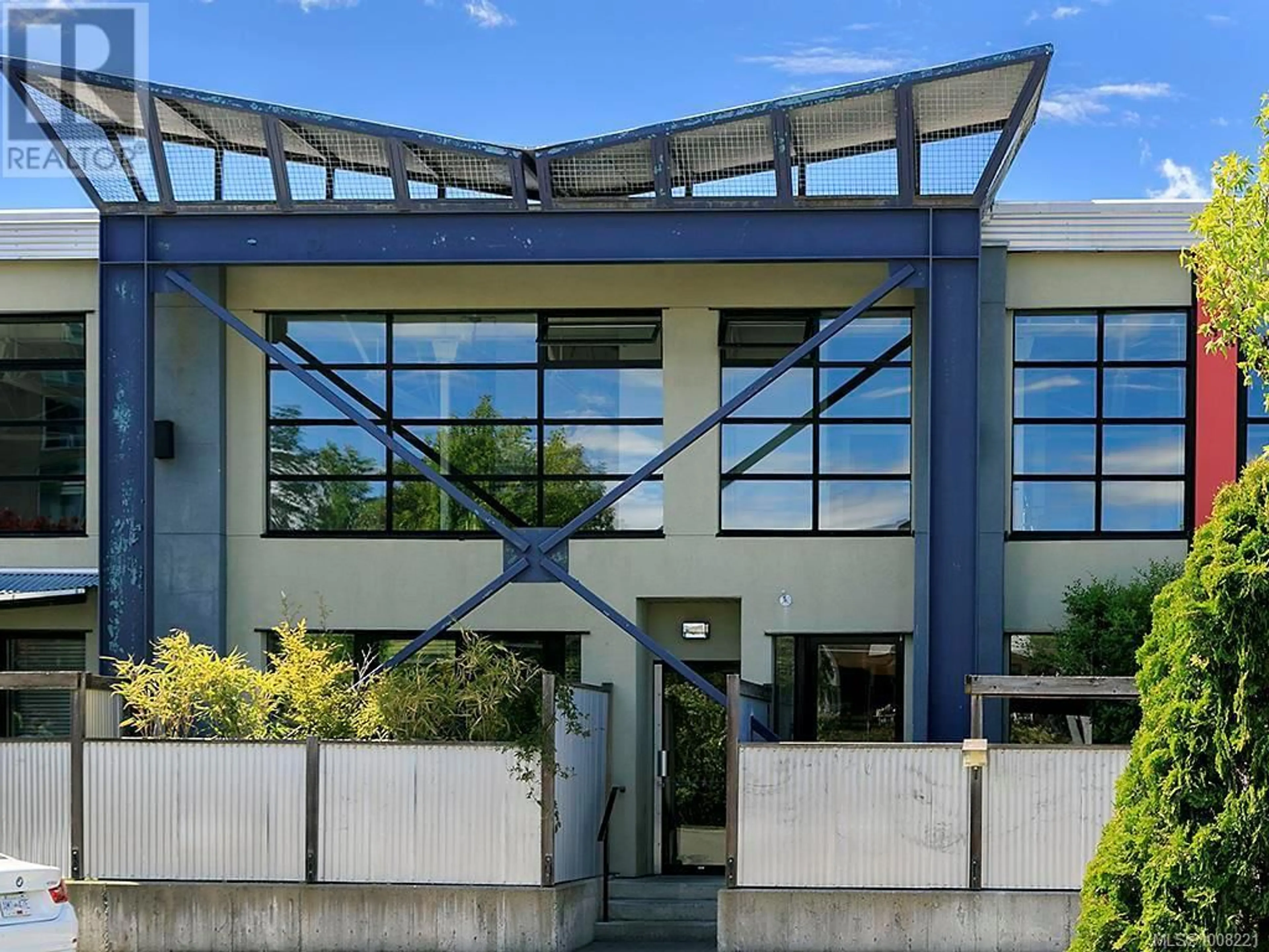 Indoor foyer for 219 - 400 SITKUM ROAD, Victoria British Columbia V9A3K9