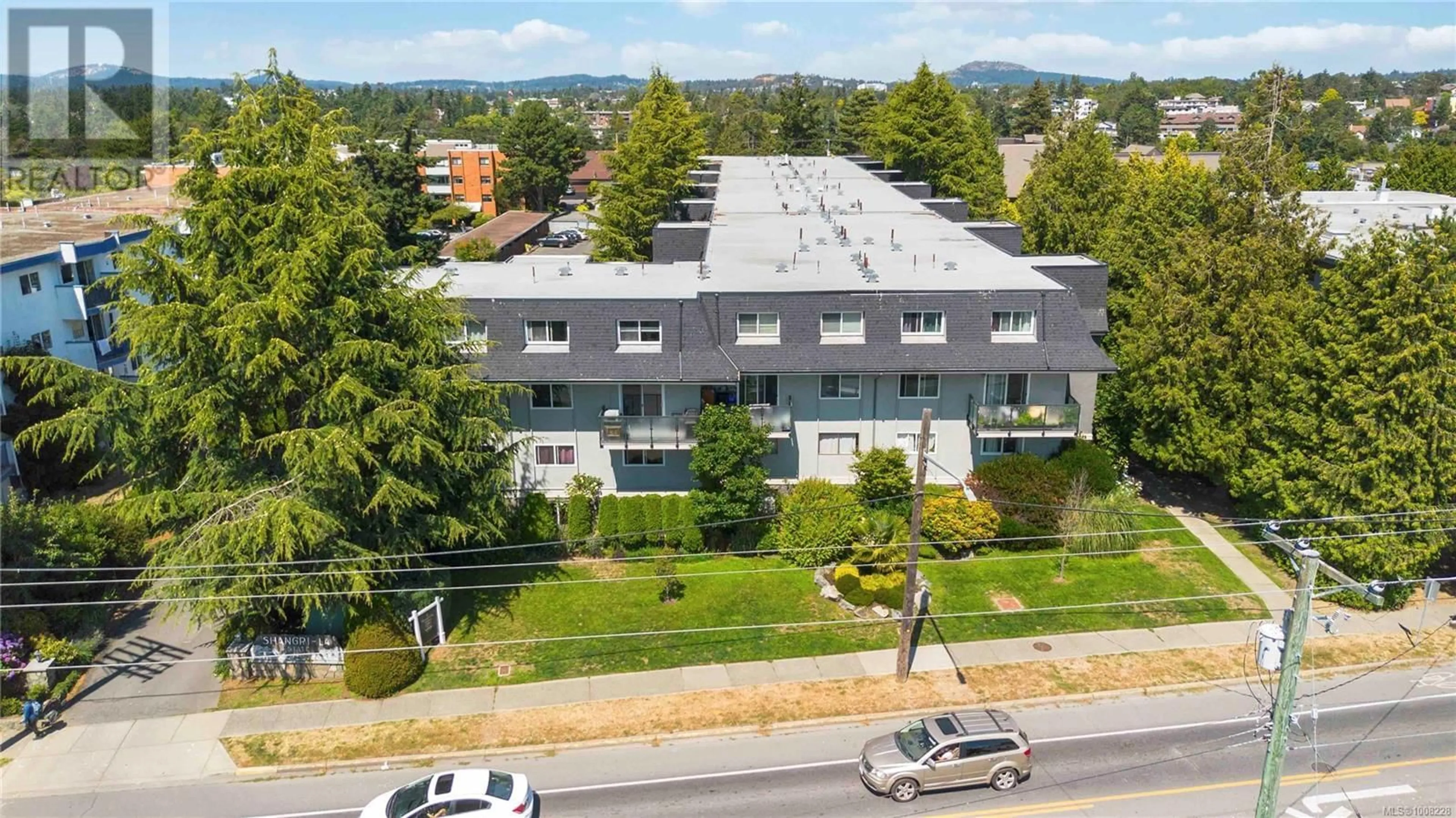 A pic from outside/outdoor area/front of a property/back of a property/a pic from drone, unknown for 36 - 840 CRAIGFLOWER ROAD, Esquimalt British Columbia V9A2X1