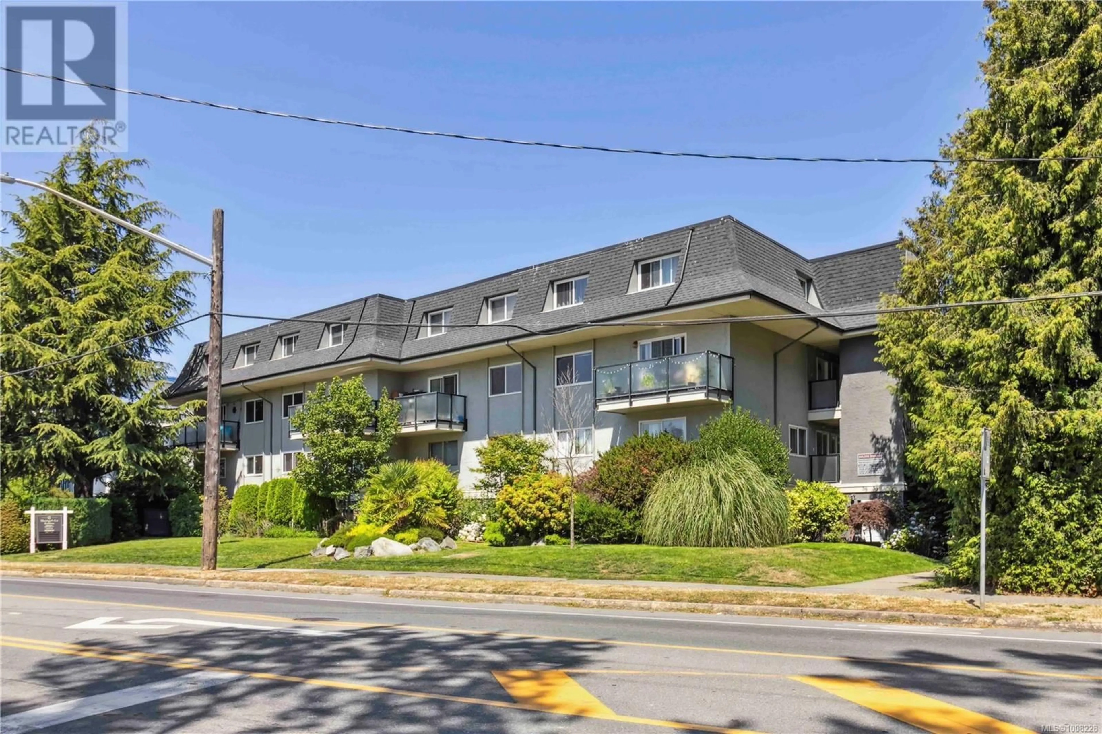 Patio, unknown for 36 - 840 CRAIGFLOWER ROAD, Esquimalt British Columbia V9A2X1