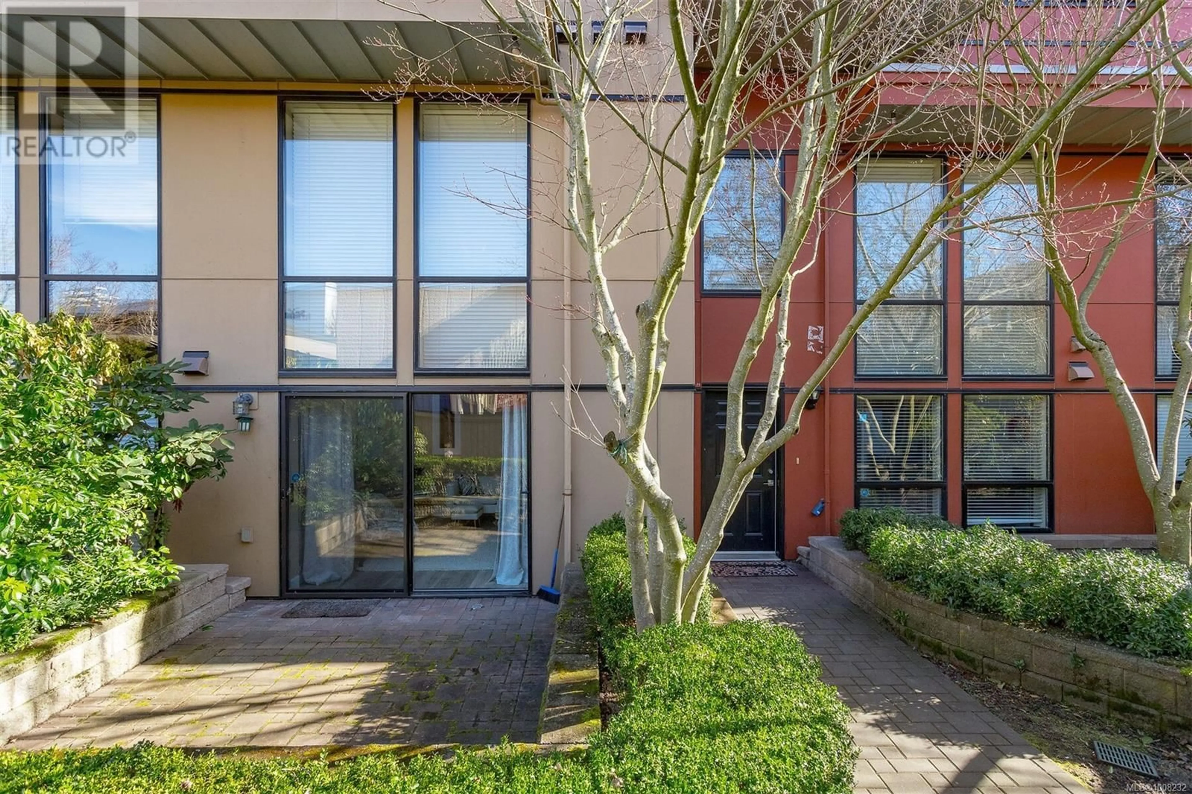 Unknown for 112 - 880 SHORT STREET, Saanich British Columbia V8X2V5