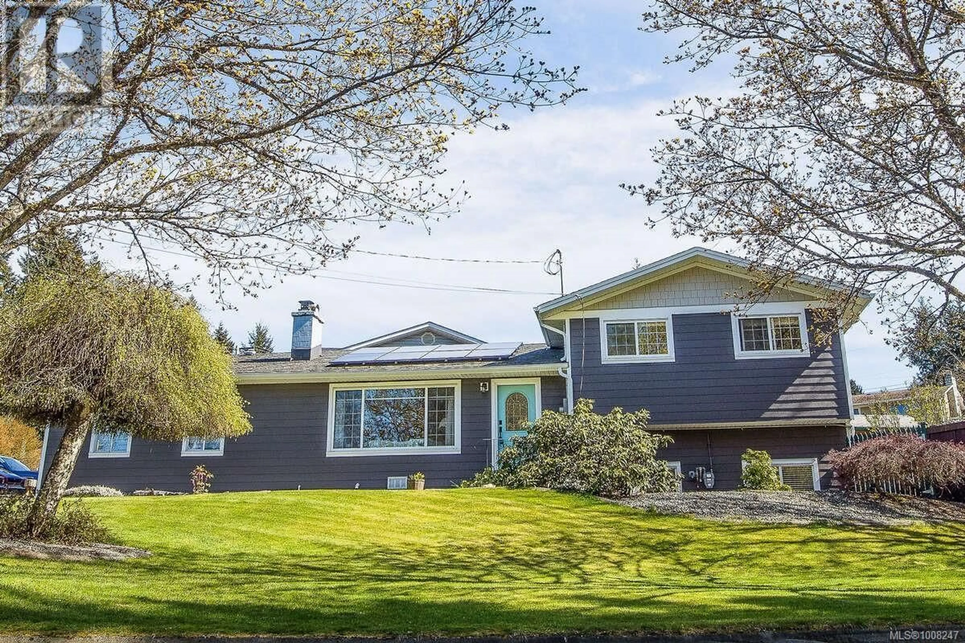 A pic from outside/outdoor area/front of a property/back of a property/a pic from drone, unknown for 2296 CAMERON DRIVE, Port Alberni British Columbia V9Y1A9