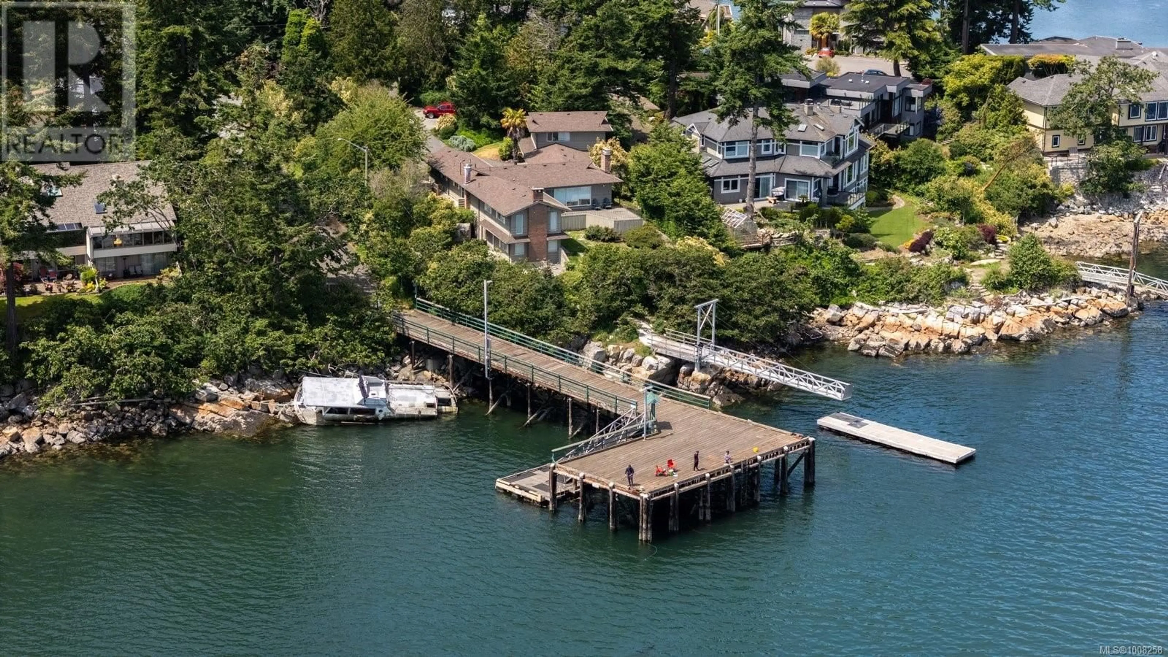 A pic from outside/outdoor area/front of a property/back of a property/a pic from drone, water/lake/river/ocean view for 3 - 2654 LANCELOT PLACE, Central Saanich British Columbia V8M1V3