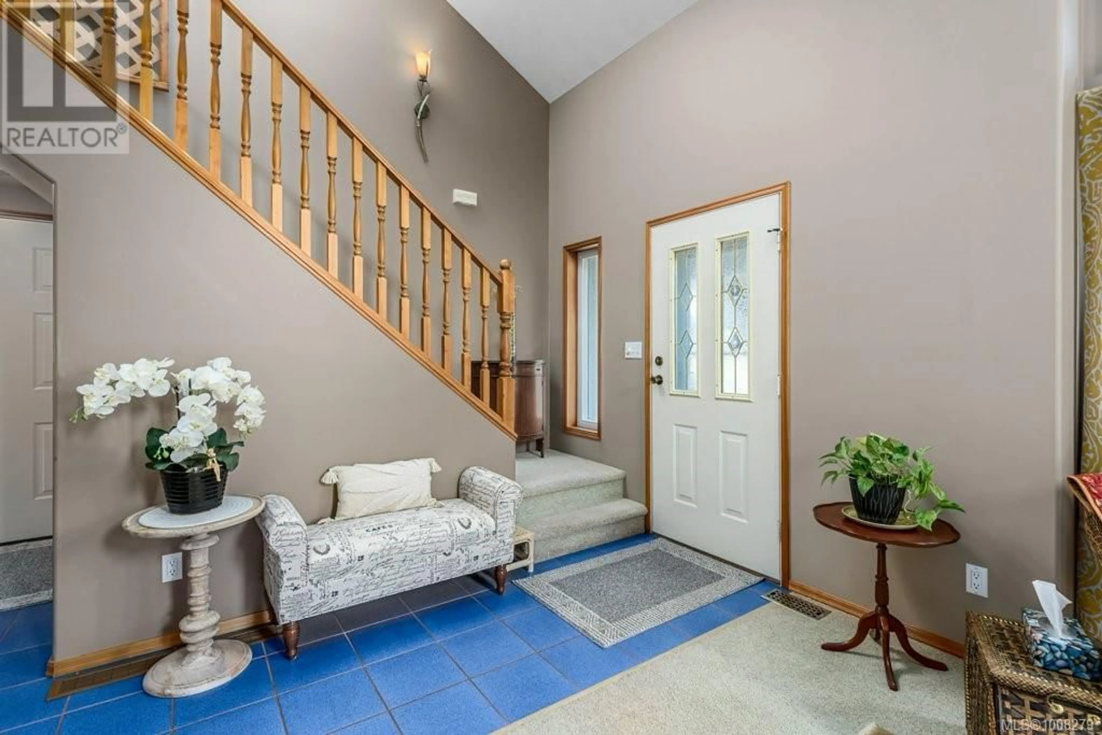 Indoor entryway for 1755 THORPE AVENUE, Courtenay British Columbia V9M8M3