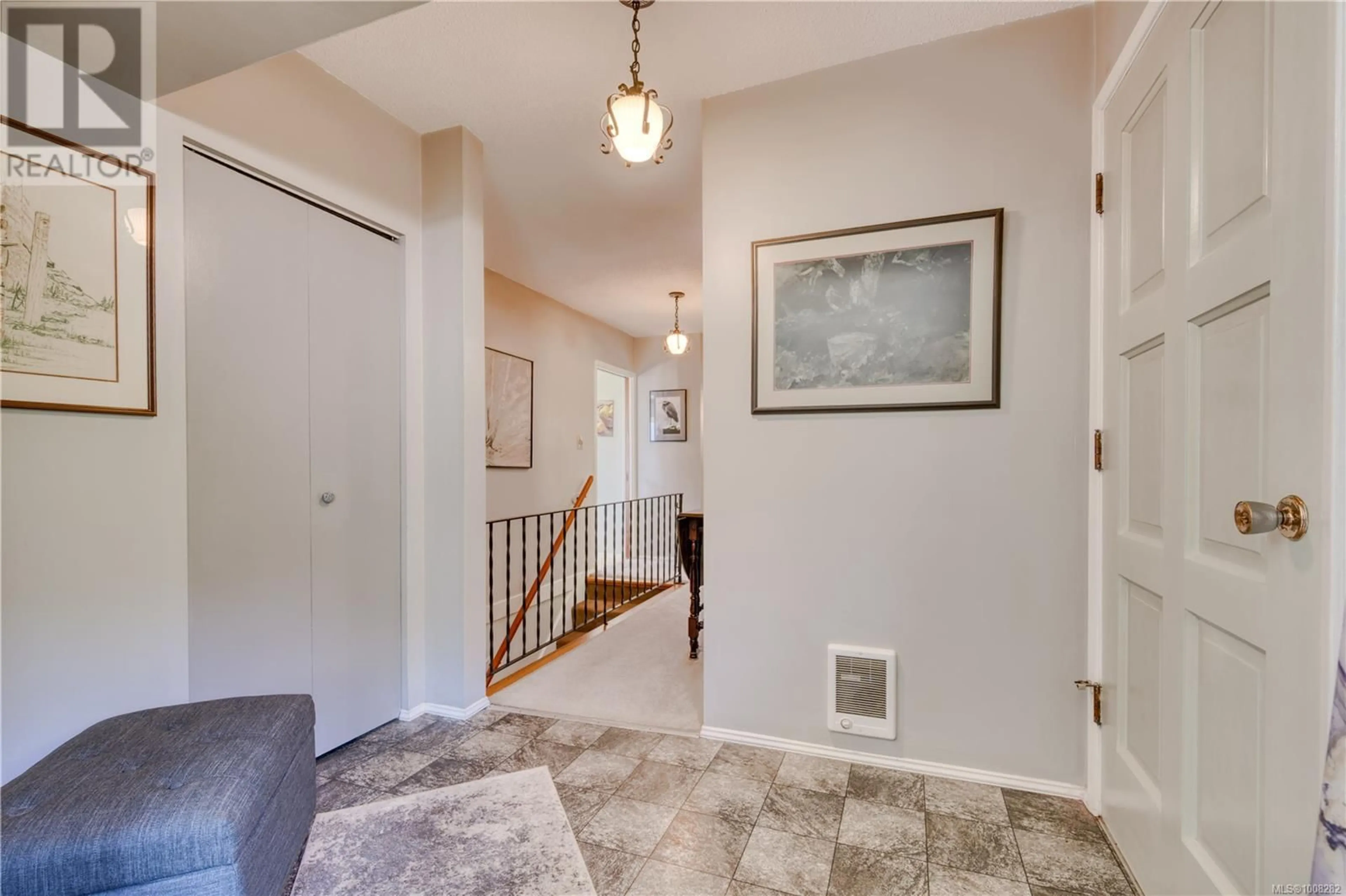 Indoor entryway for 1030 MARINE DRIVE, Port Alice British Columbia V0N2M0