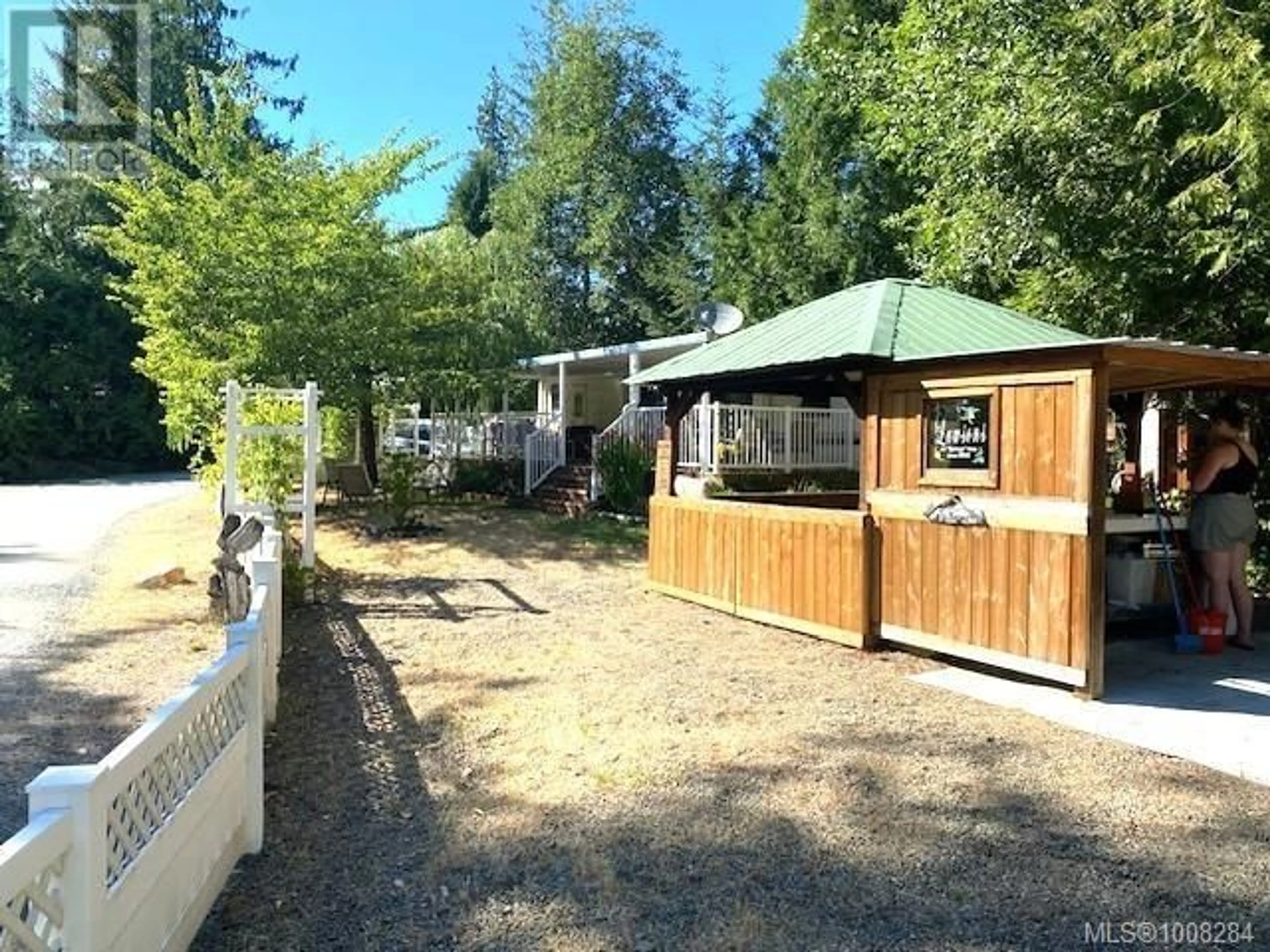 A pic from outside/outdoor area/front of a property/back of a property/a pic from drone, unknown for D4 - 2650 TURNBULL ROAD, Qualicum Beach British Columbia V9K2R2