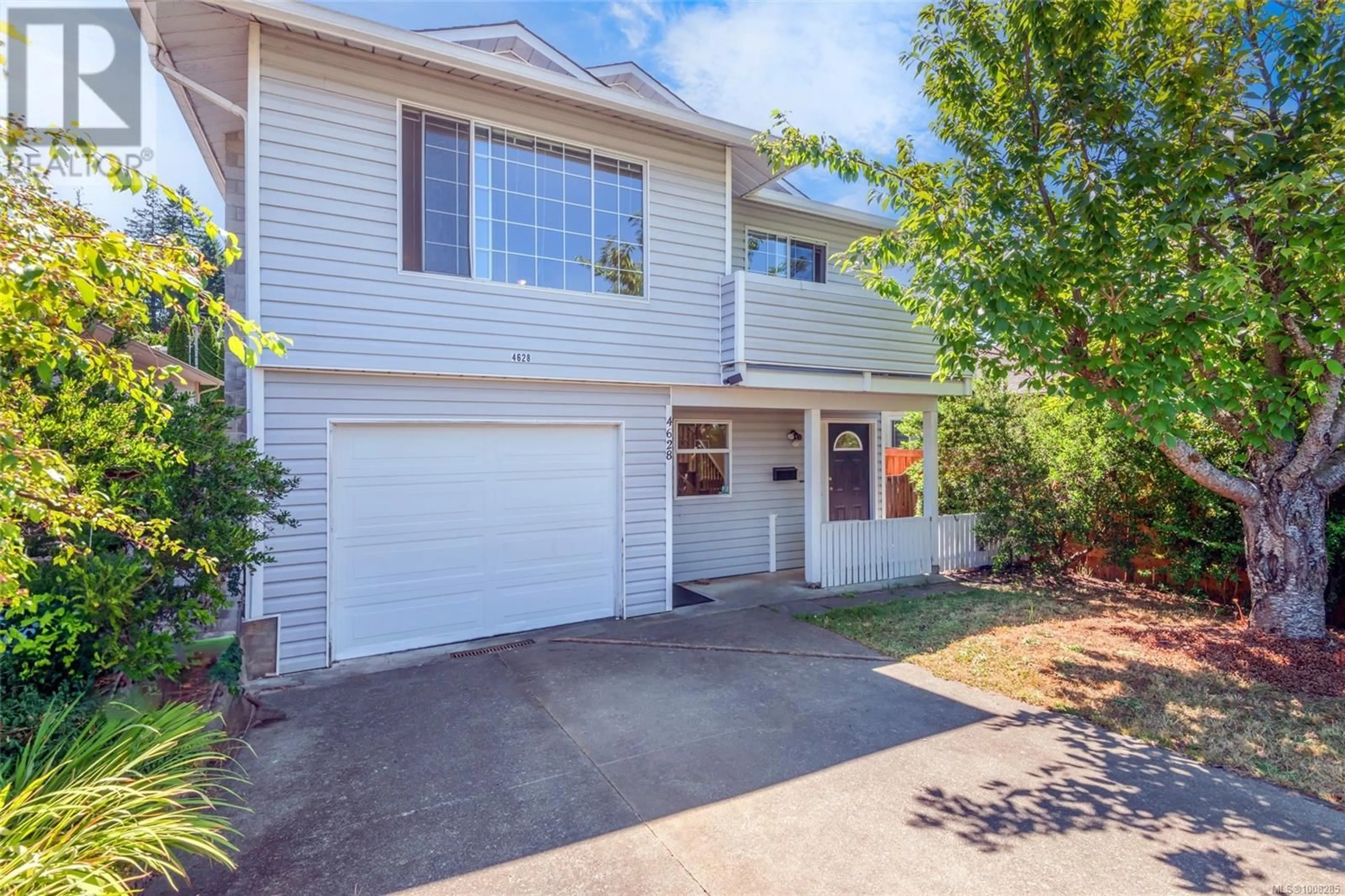 Home with vinyl exterior material, street for 4628 BURDE STREET, Port Alberni British Columbia V9Y3K1