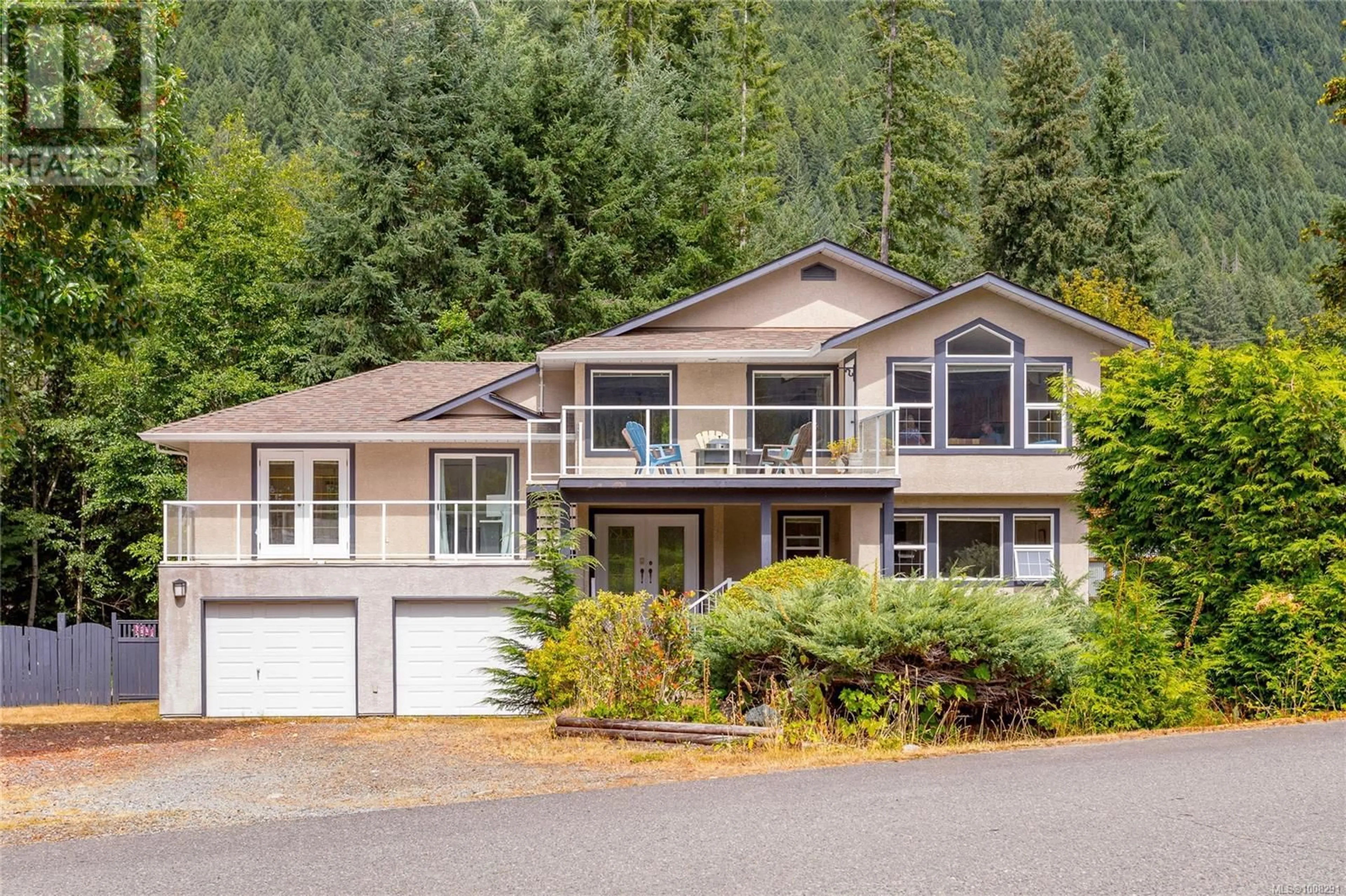 Home with vinyl exterior material, water/lake/river/ocean view for 9801 MIRACLE WAY, Youbou British Columbia V0R3E1