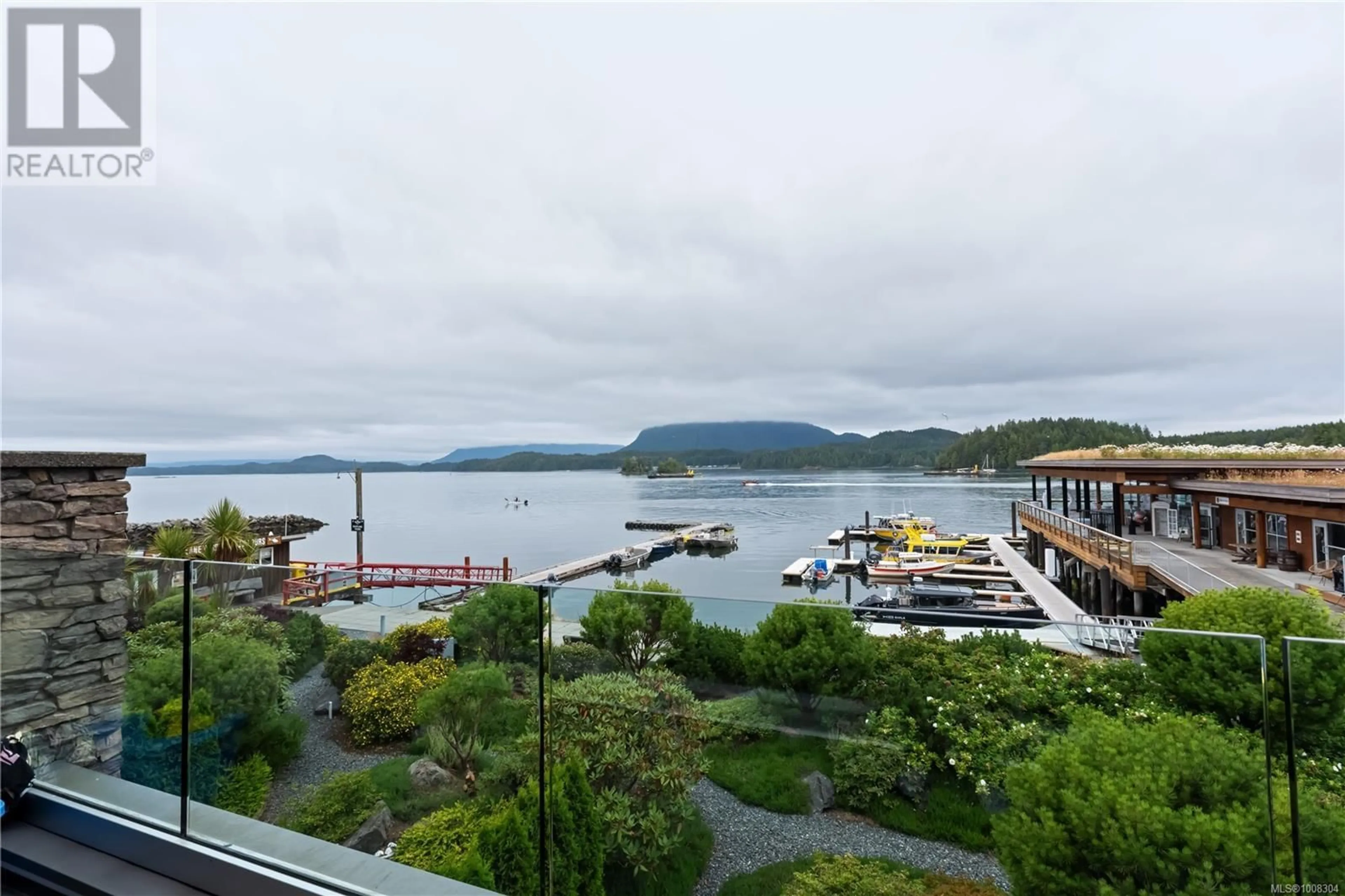 Patio, water/lake/river/ocean view for 203 - 368 MAIN STREET, Tofino British Columbia V0R2Z0