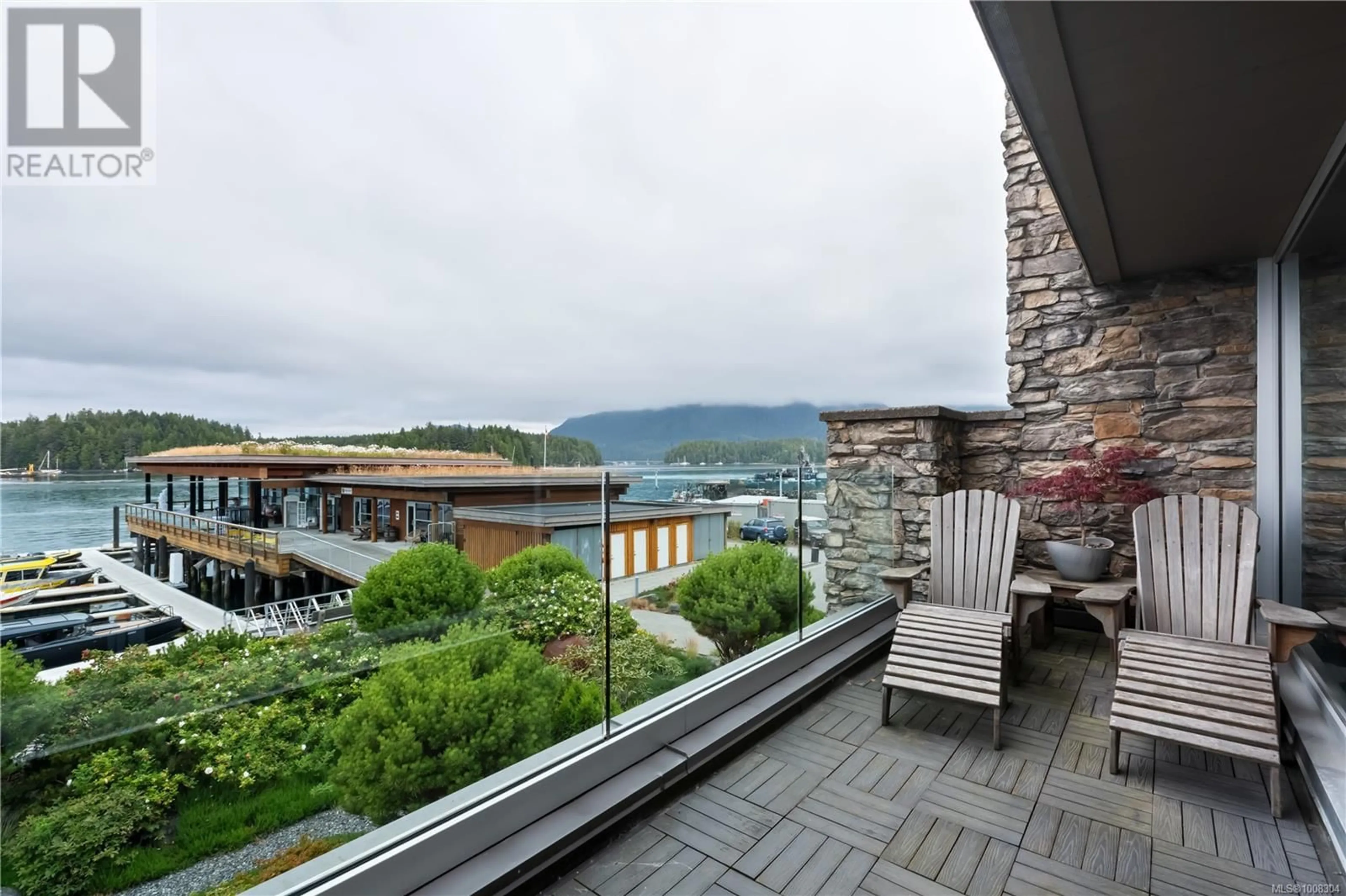 Patio, water/lake/river/ocean view for 203 - 368 MAIN STREET, Tofino British Columbia V0R2Z0