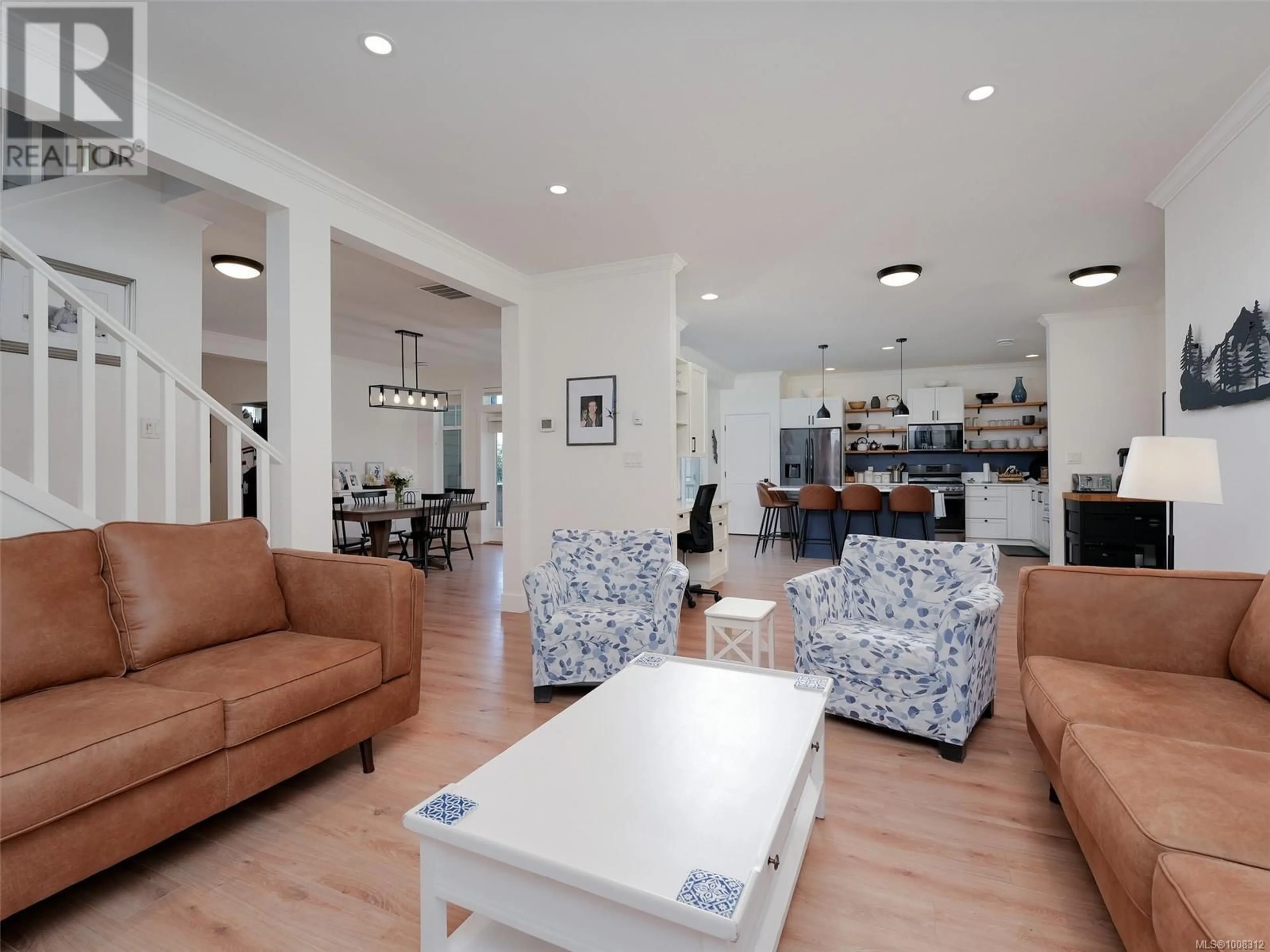 Living room with furniture, unknown for 6460 WILLOWPARK WAY, Sooke British Columbia V9Z1J9