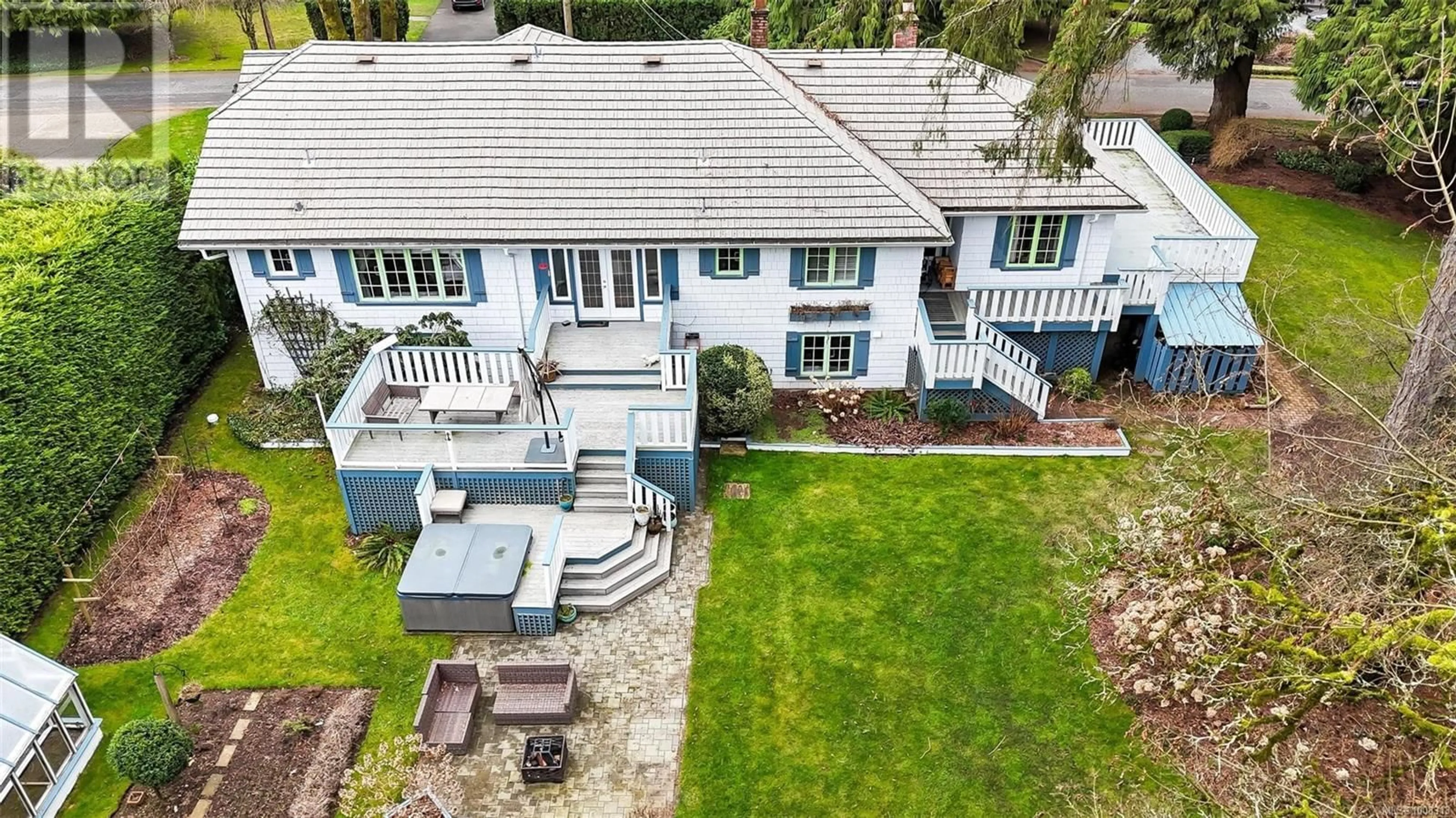 A pic from outside/outdoor area/front of a property/back of a property/a pic from drone, street for 4758 FAIRBRIDGE DRIVE, Duncan British Columbia V9L6N8