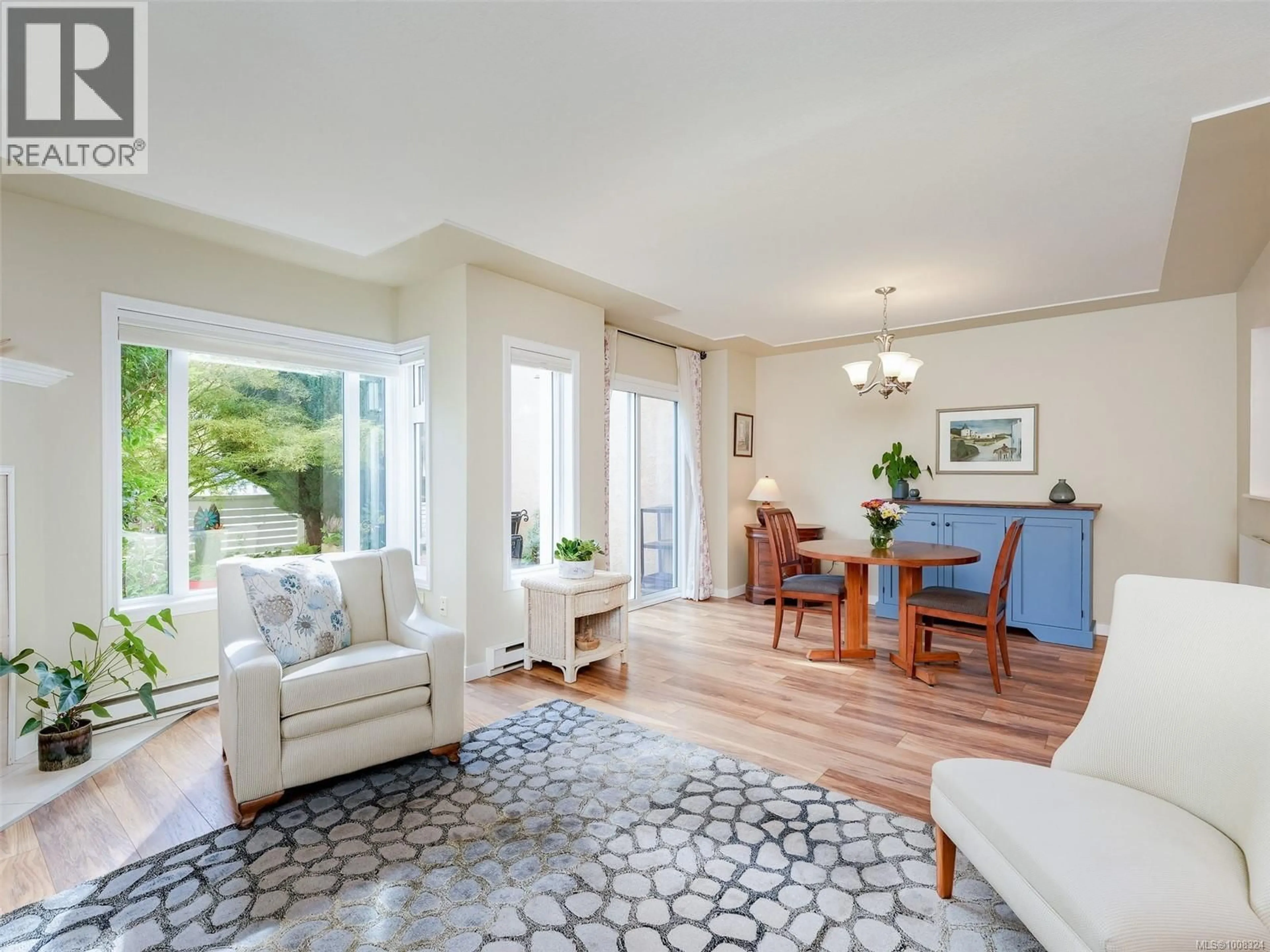 Living room with furniture, unknown for 26 - 10471 RESTHAVEN DRIVE, Sidney British Columbia V8L3H6
