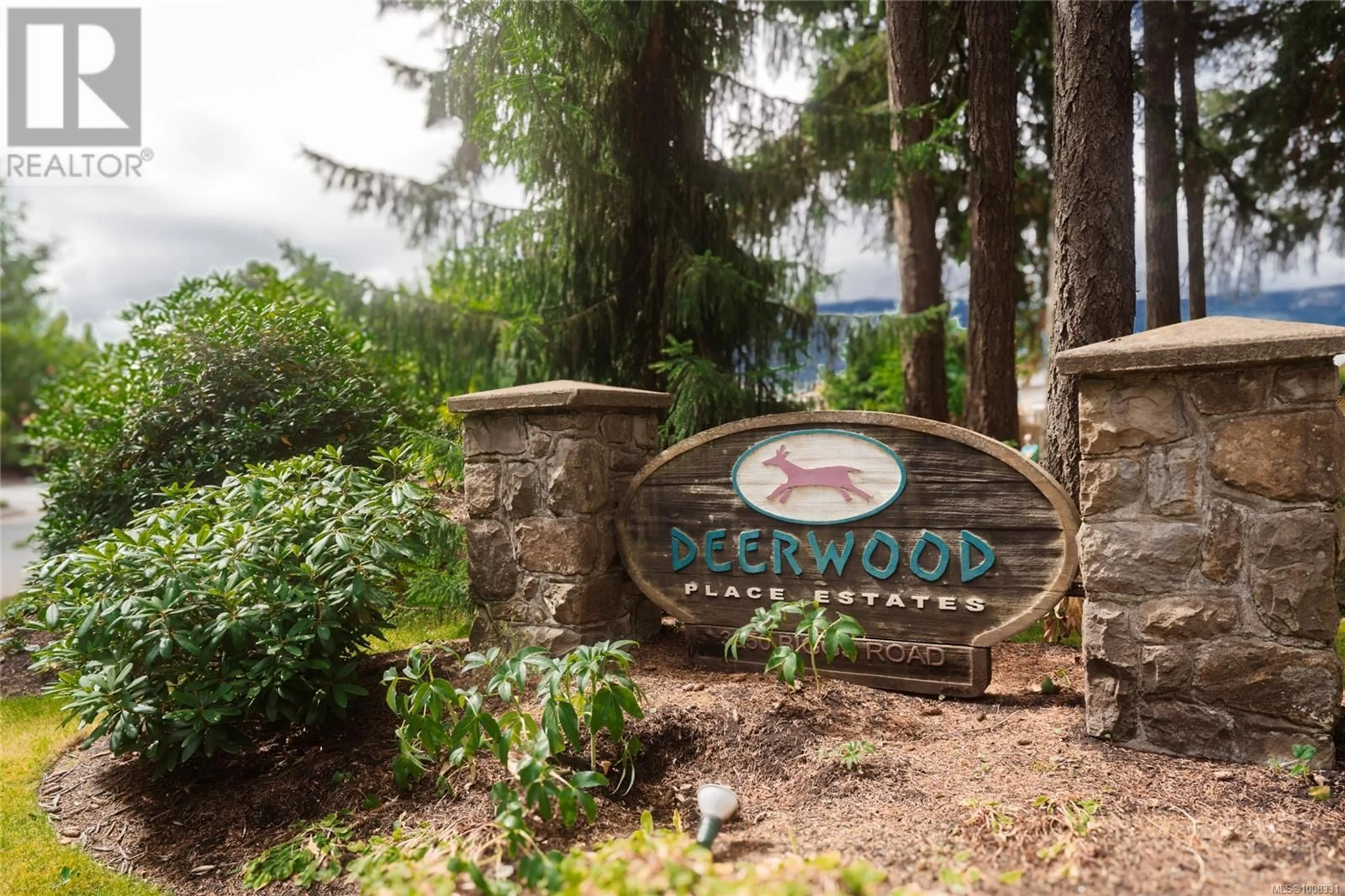 Indoor foyer for 3847 MAPLEWOOD DRIVE, Nanaimo British Columbia V9T6B9