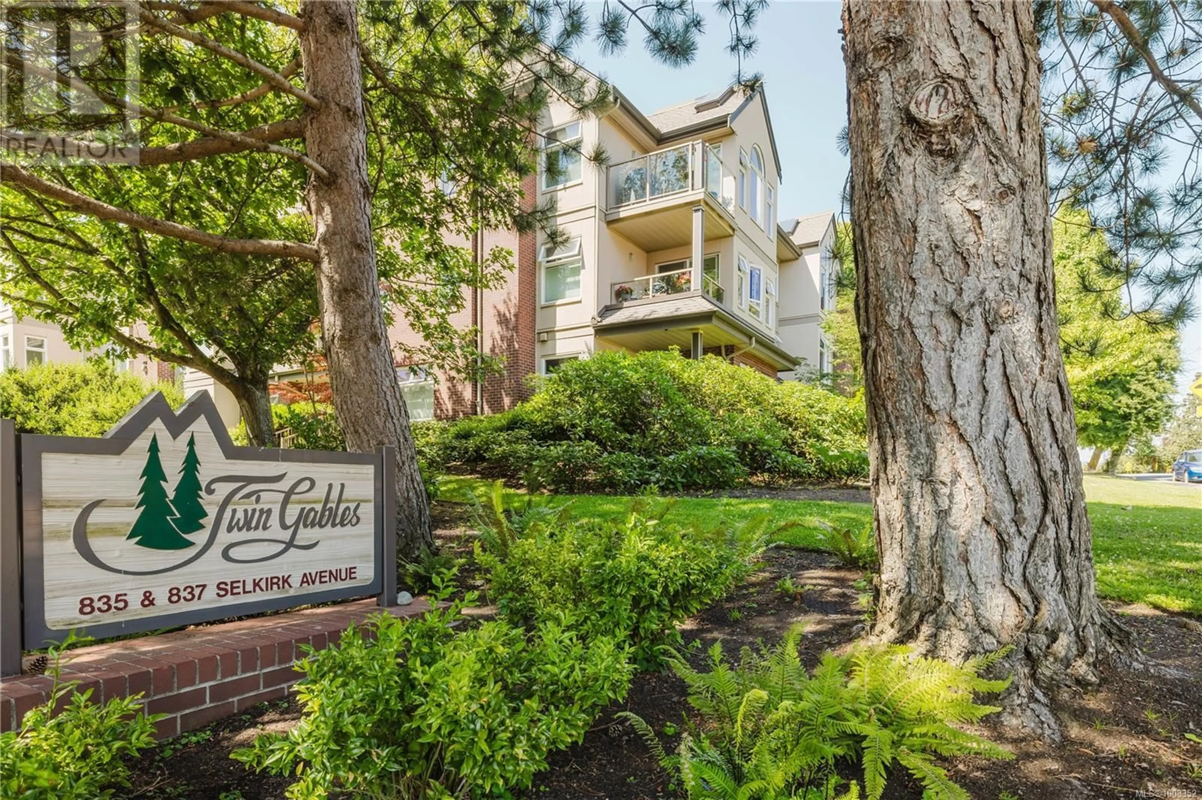 Unknown for 204 - 835 SELKIRK AVENUE, Esquimalt British Columbia V9A2T7