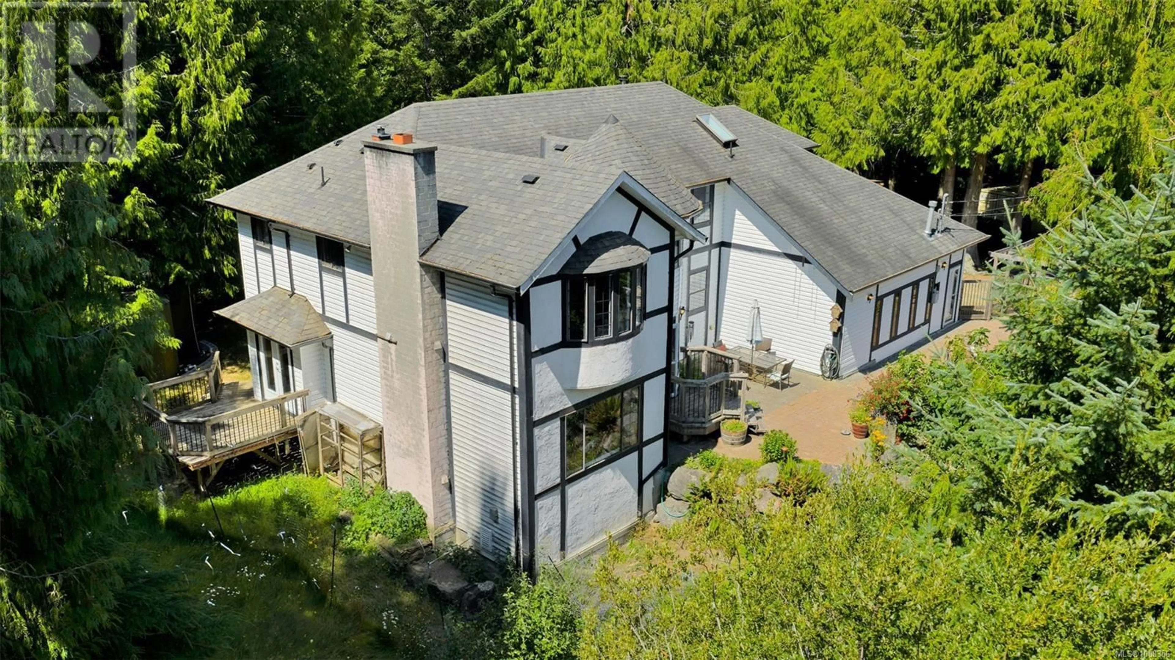 A pic from outside/outdoor area/front of a property/back of a property/a pic from drone, building for 5885 JUPITER PLACE, Sooke British Columbia V9Z1B4