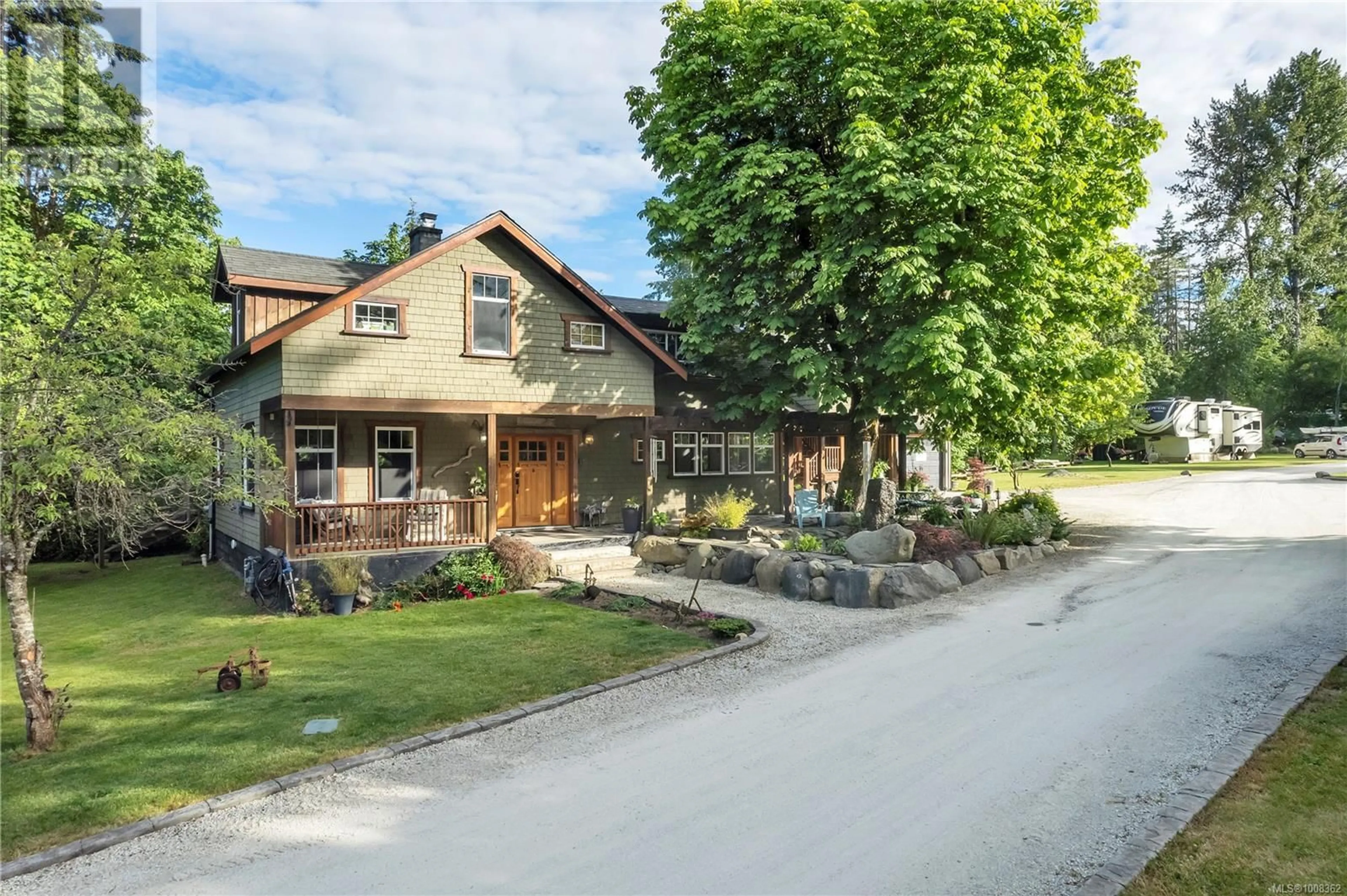 Patio, street for 1921 ARDEN ROAD, Courtenay British Columbia V9N9J5