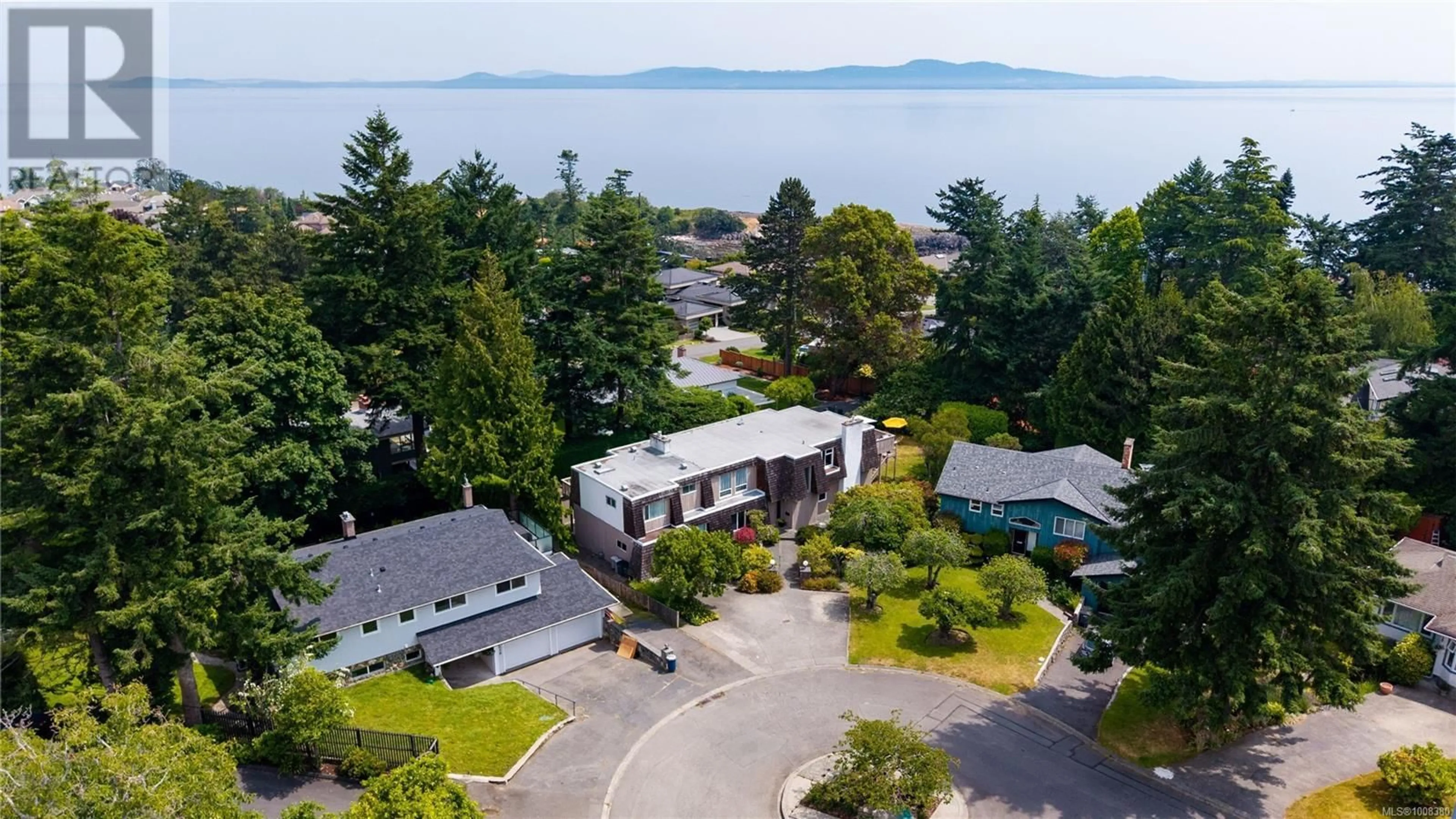 A pic from outside/outdoor area/front of a property/back of a property/a pic from drone, water/lake/river/ocean view for 2059 SALTAIR PLACE, Saanich British Columbia V8N4S4