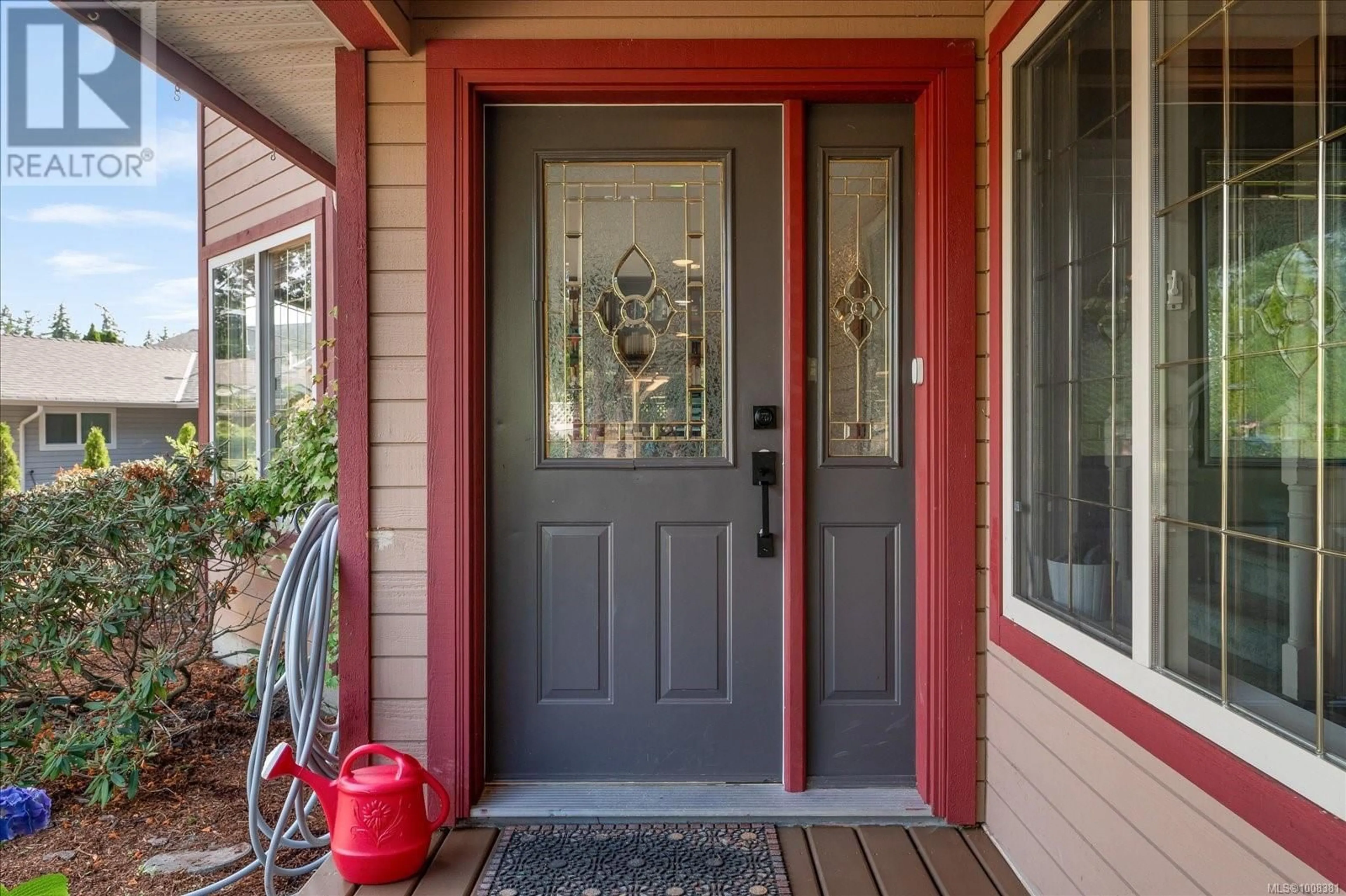 Indoor entryway for 749 REDWOOD DRIVE, Qualicum Beach British Columbia V9K2J2