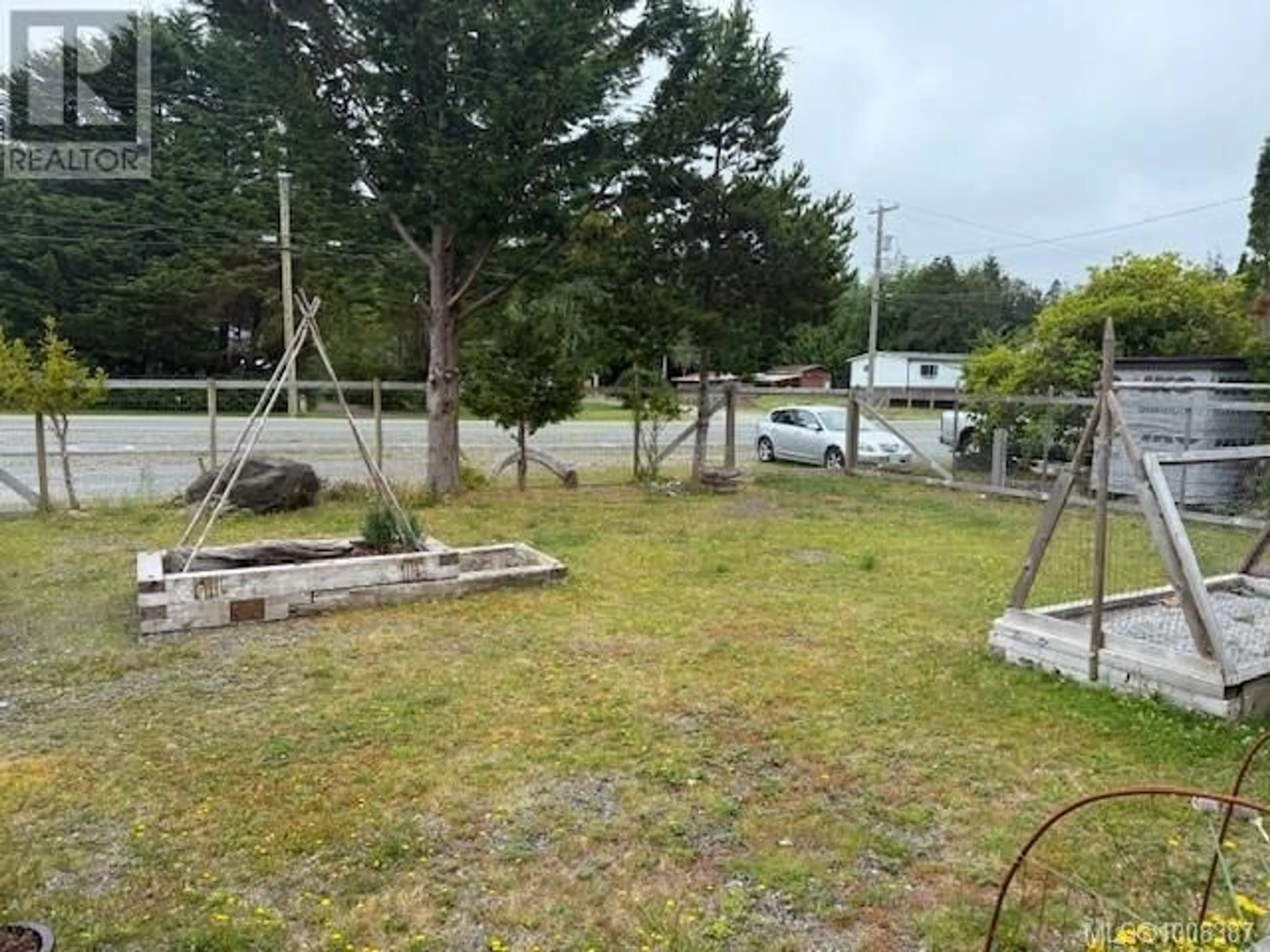 A pic from outside/outdoor area/front of a property/back of a property/a pic from drone, unknown for 4520 BYNG ROAD, Port Hardy British Columbia V0N2P0